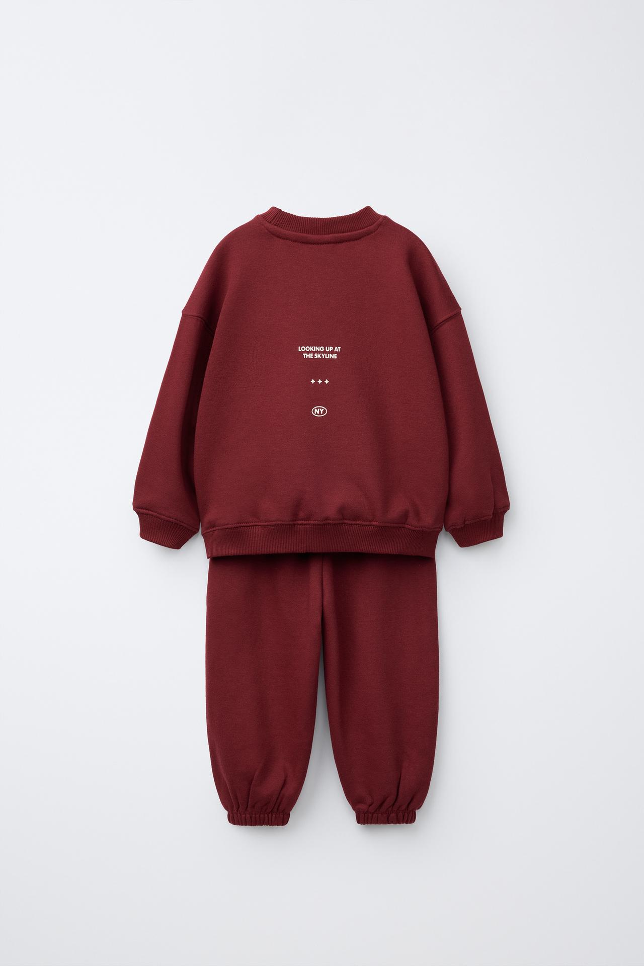 TEXT SWEATSHIRT AND JOGGER PANTS SET — Reddish
