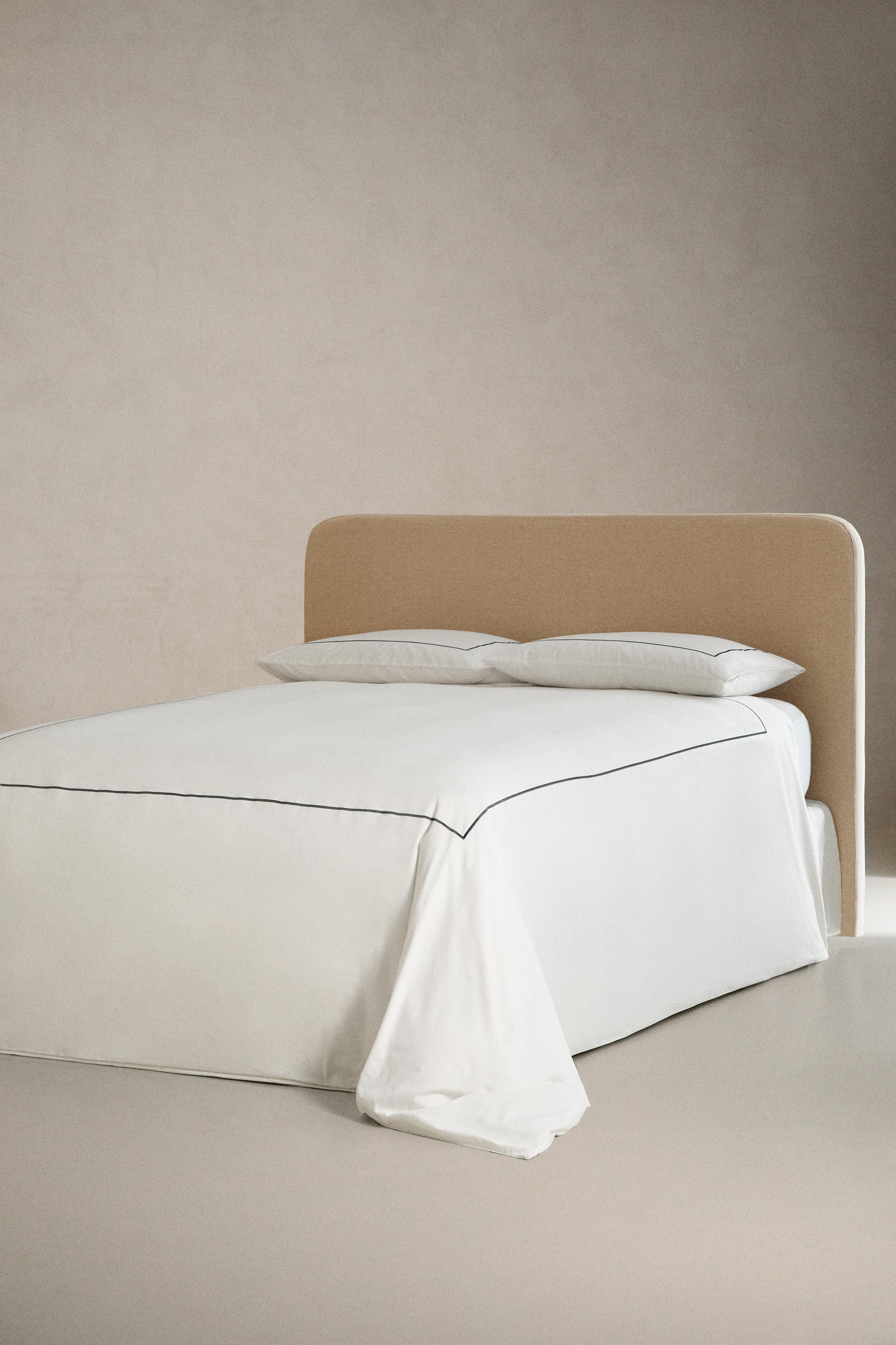 CHRISTMAS PIPING SATEEN DUVET COVER (300 THREAD COUNT)