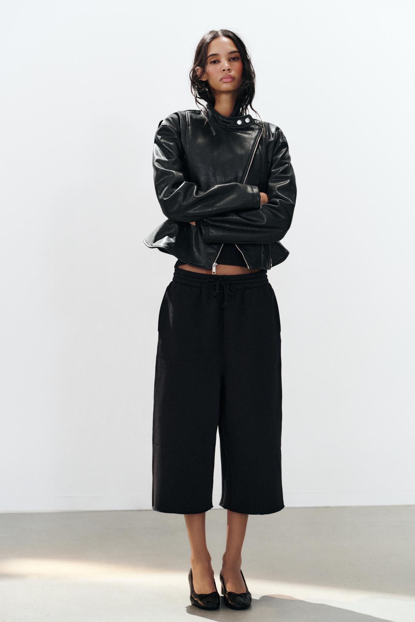Женские шорты Zara Long Fleece Bermuda, цвет: Чёрный — фото 1