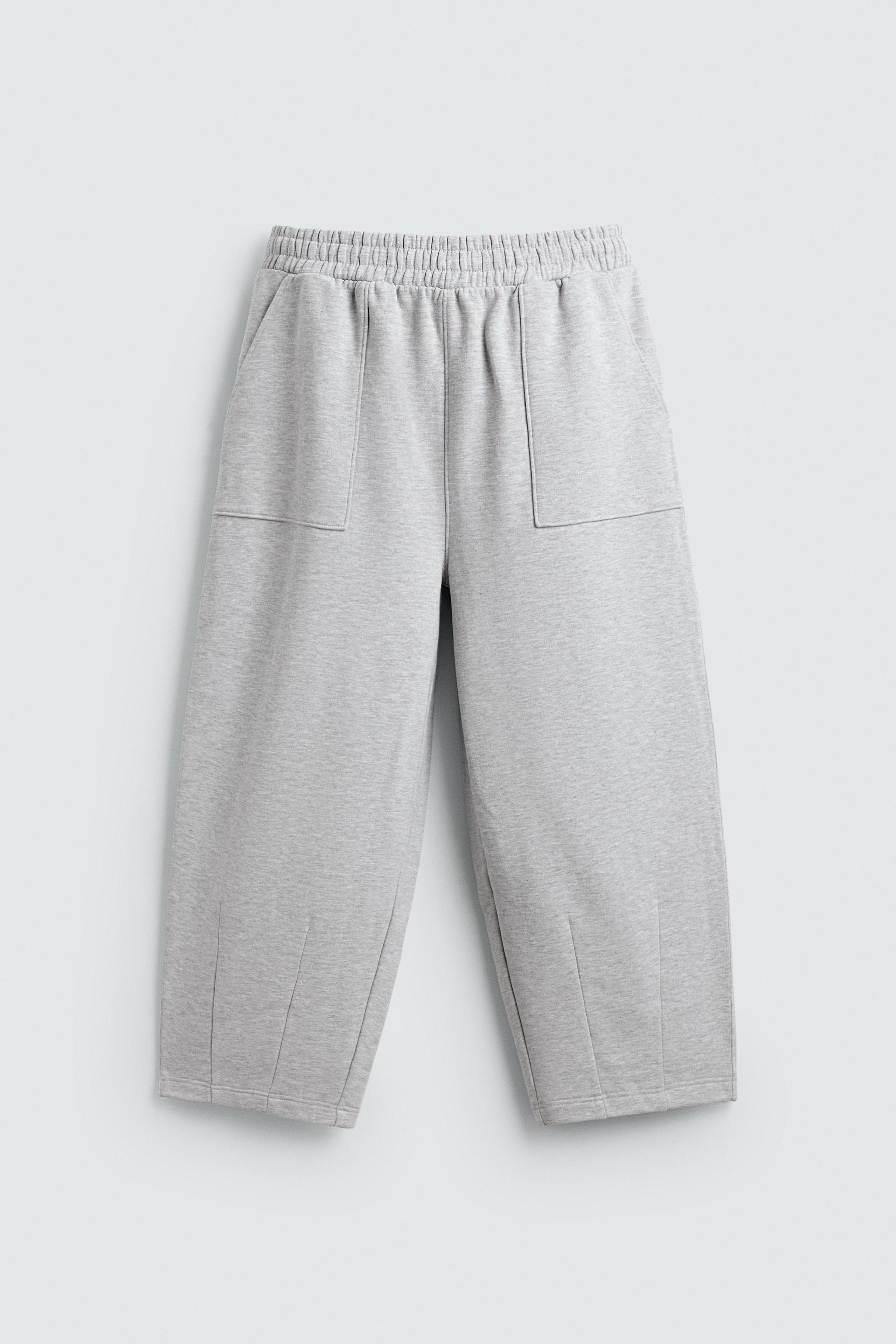PANTALON DE JOGGING COUPE BALLON AVEC PIÈCE