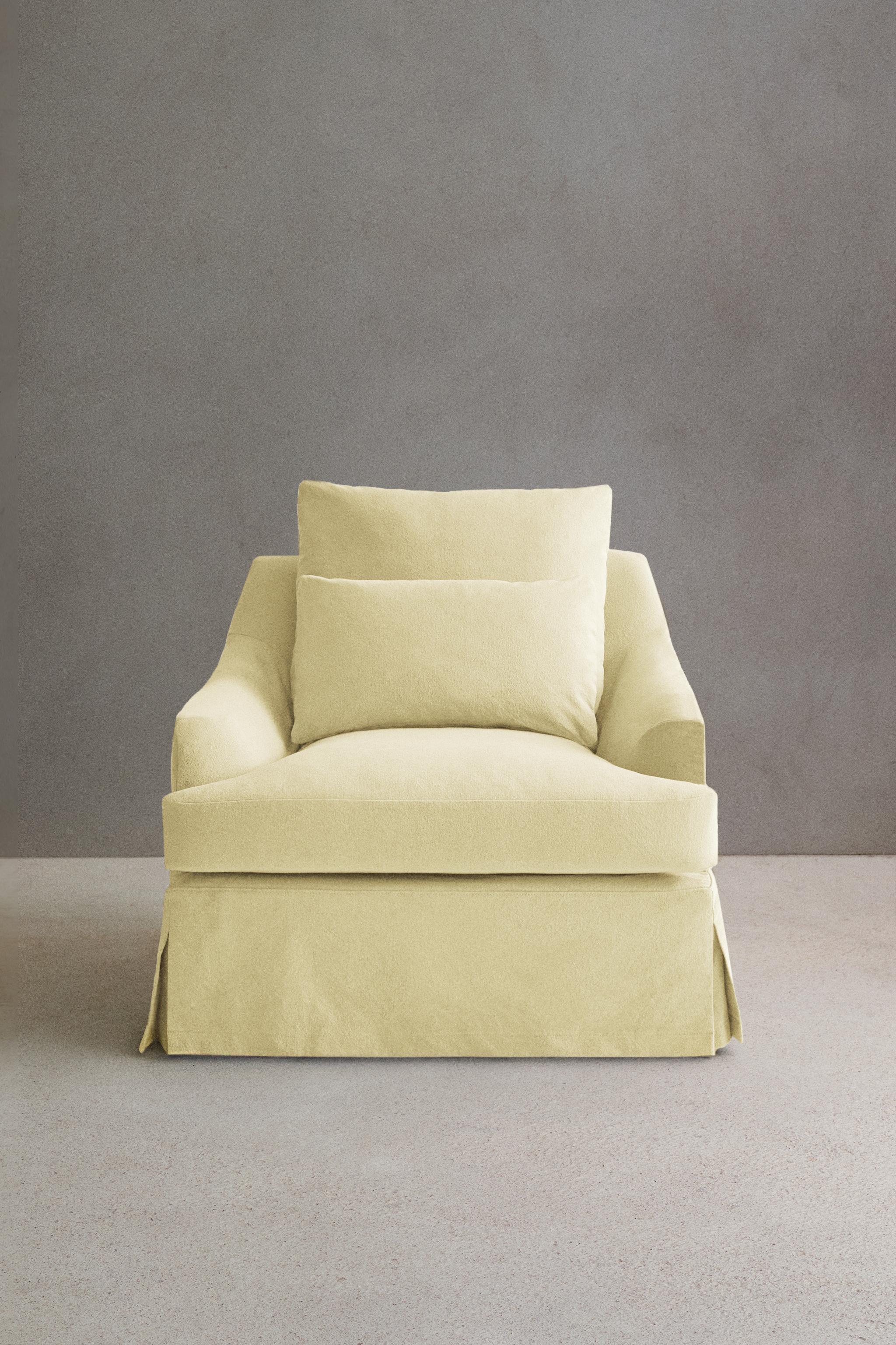 ARMCHAIR 01 — Light yellow
