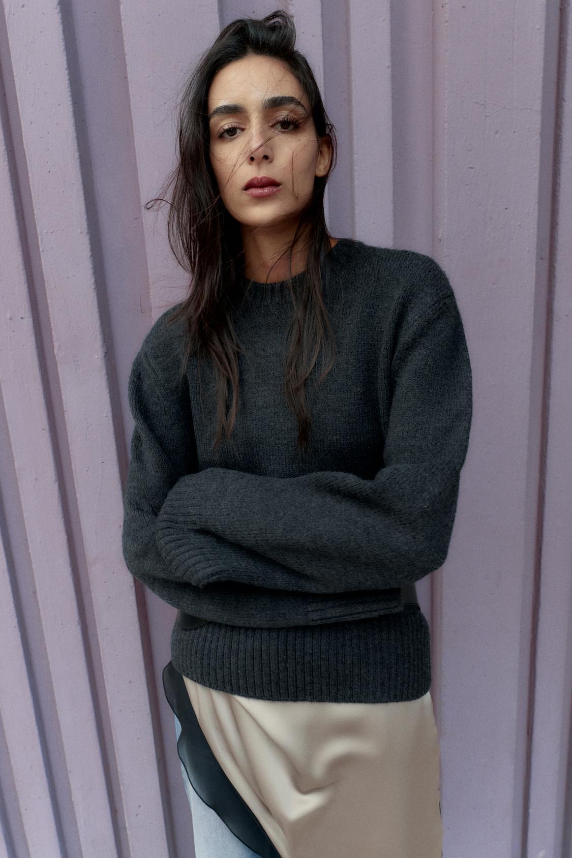 RIB TRIM KNIT JUMPER