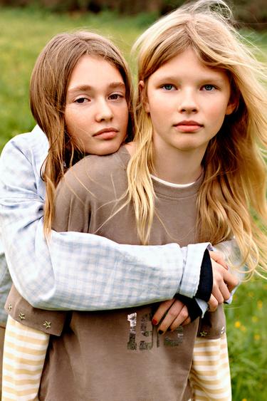 T-SHIRT ÉTOILES BRILLANTES - Marron de Zara