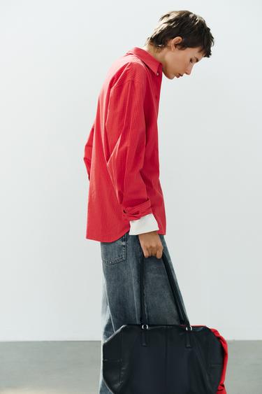 CHEMISE OVERSIZE EN POPELINE À CARREAUX - Rouge / Noir de Zara - Image 3