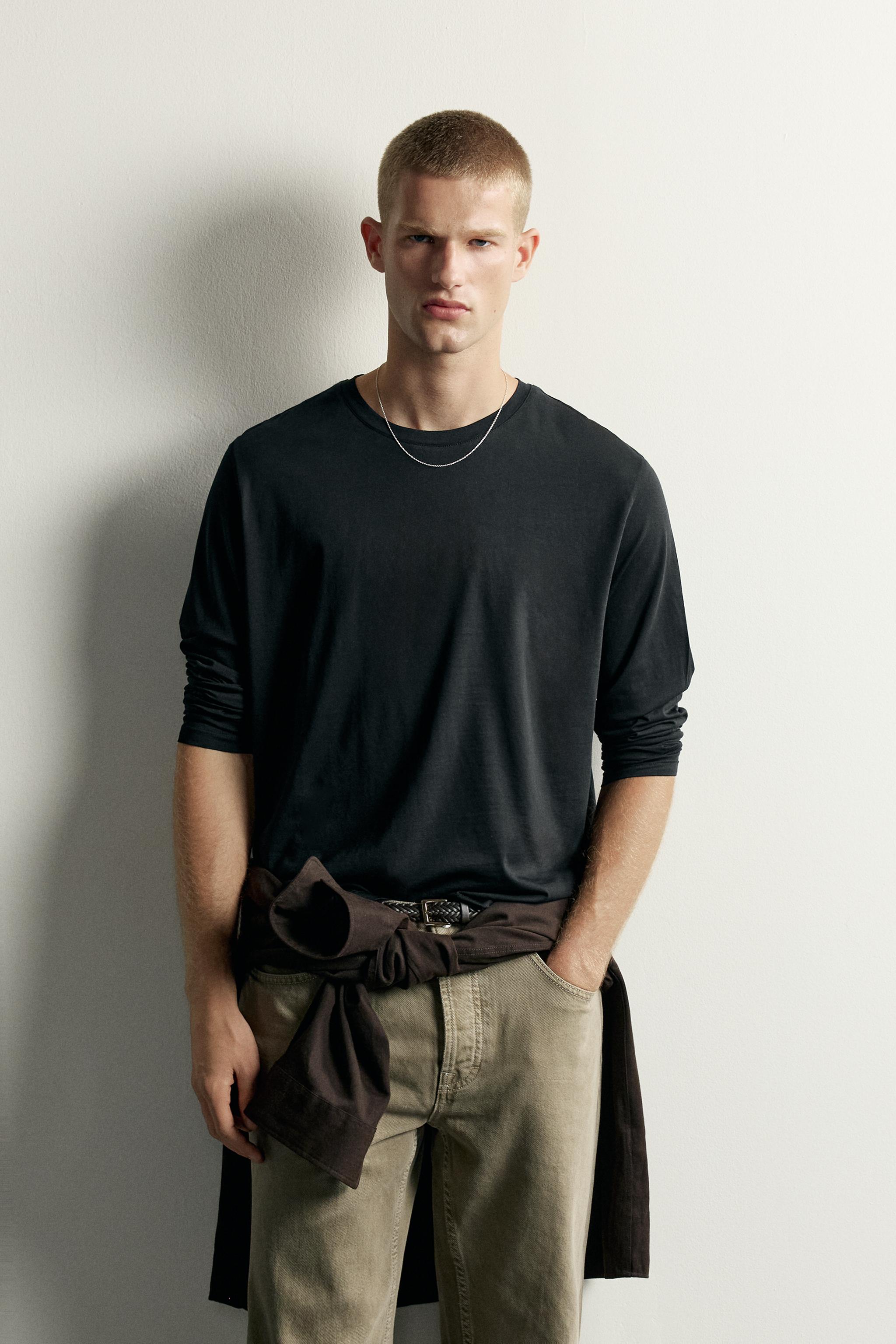 RELAXED FIT LONG SLEEVE T-SHIRT — Black