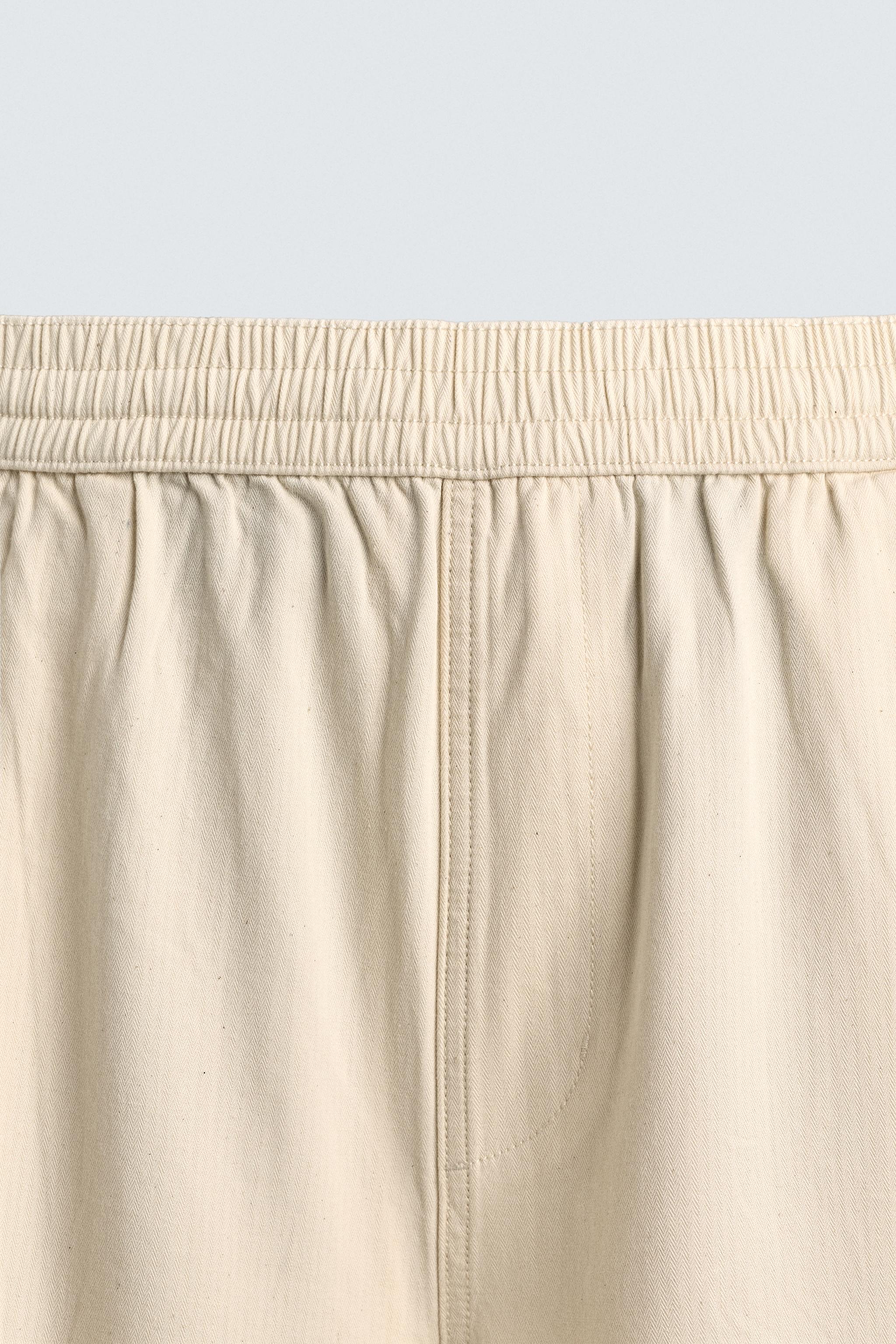 PANTALON COUPE DÉCONTRACTÉE À CHEVRONS