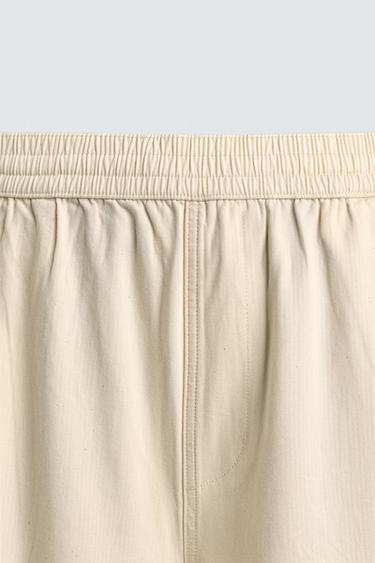 PANTALON COUPE DÉCONTRACTÉE À CHEVRONS - Beige clair de Zara - Image 8