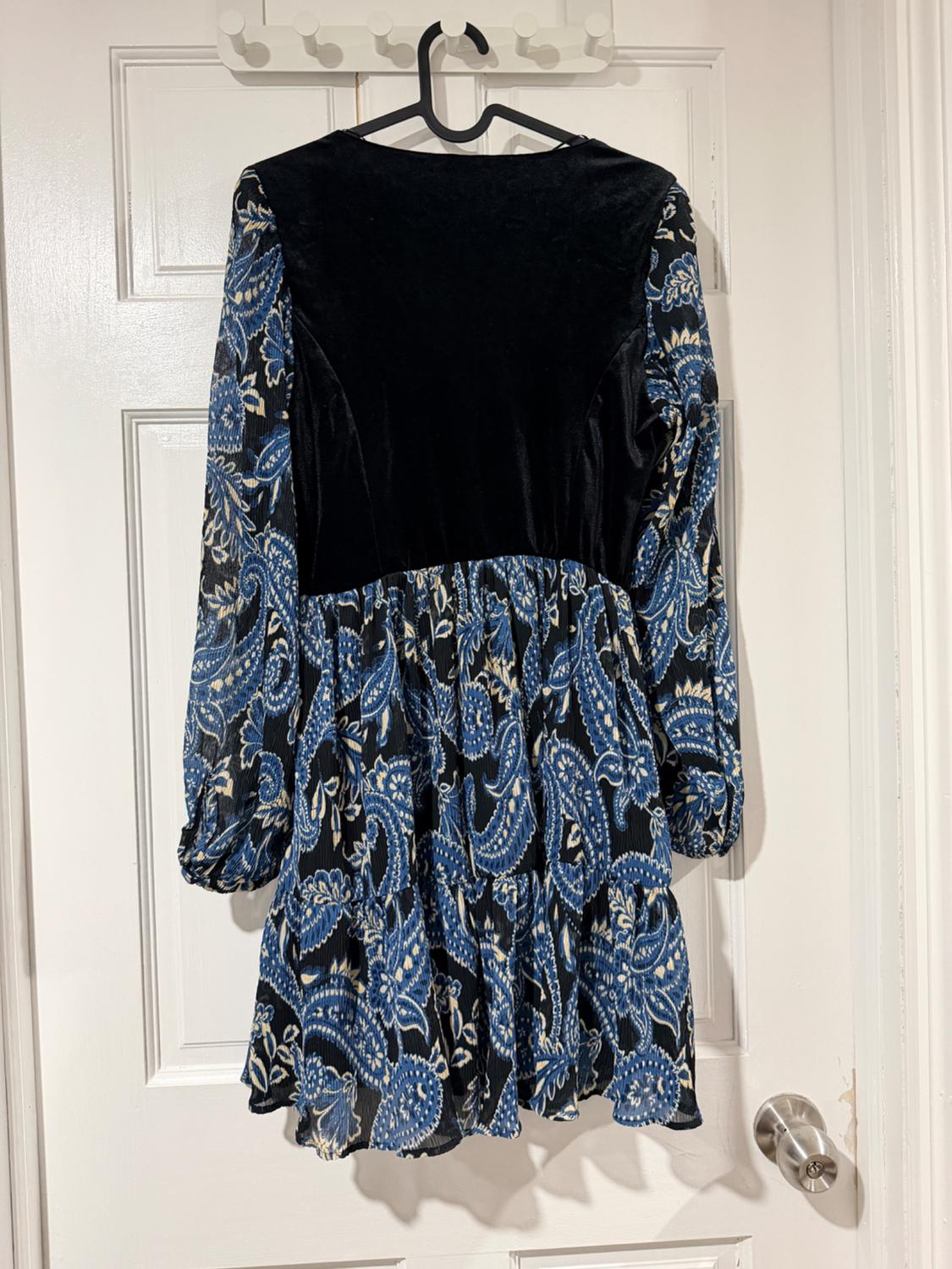 VESTIDO ESTAMPADO CHALECO TERCIOPELO - Image 2