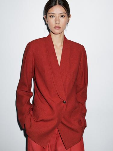 Americana cuello smoking con lino - 599 de Zara
