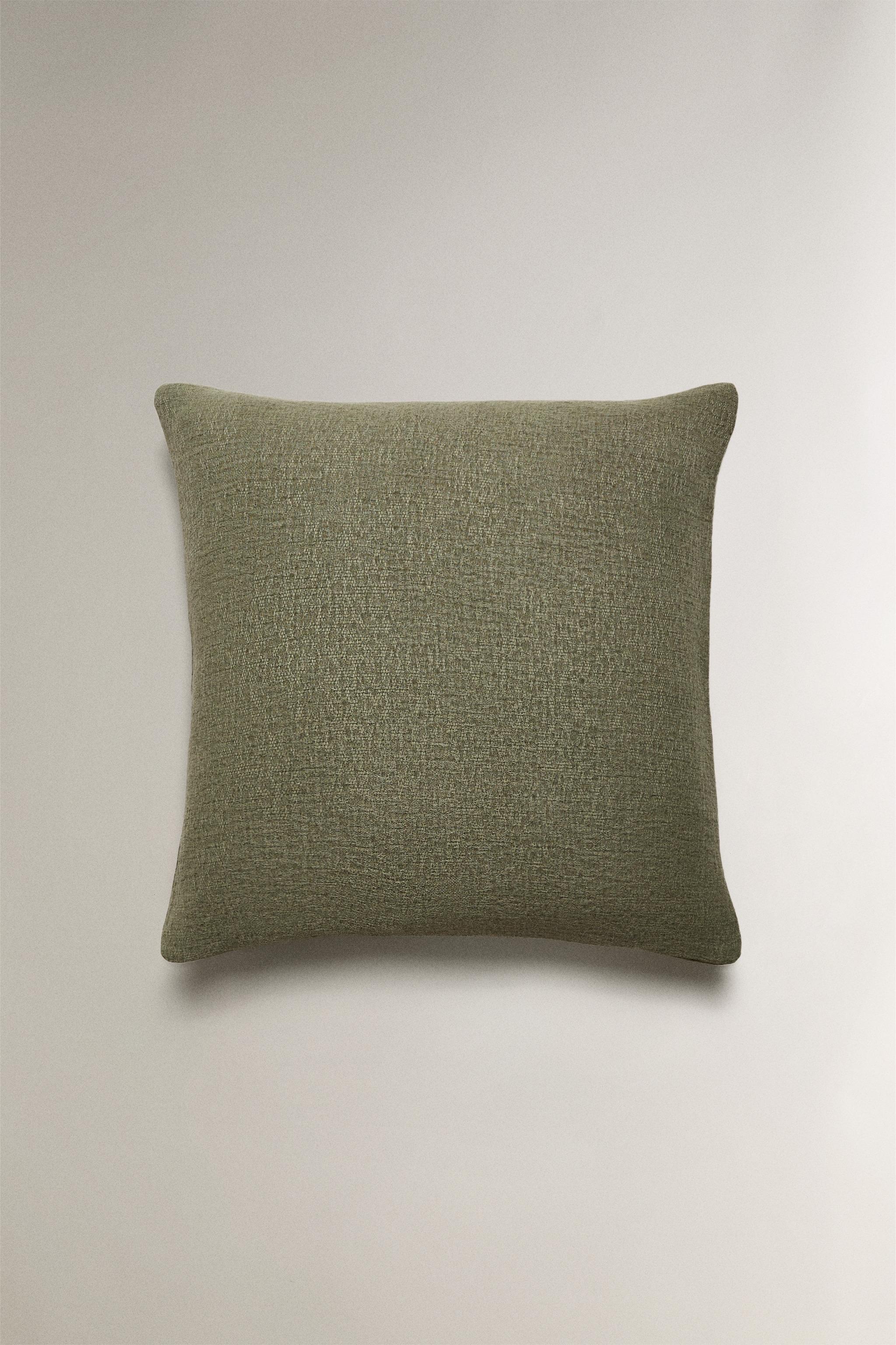 TEXTURED THROW PILLOW COVER