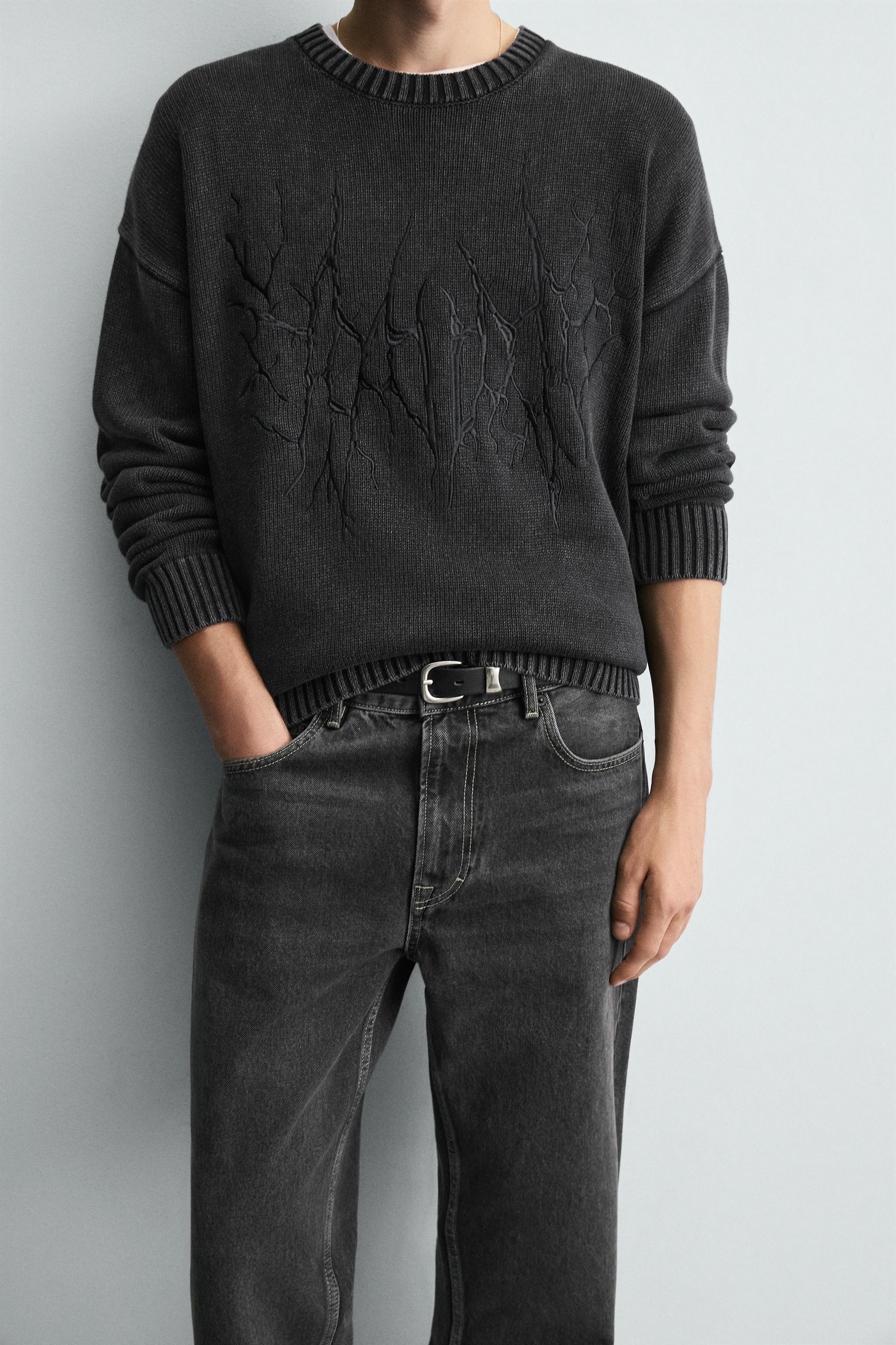EMBROIDERED WASHED SWEATER