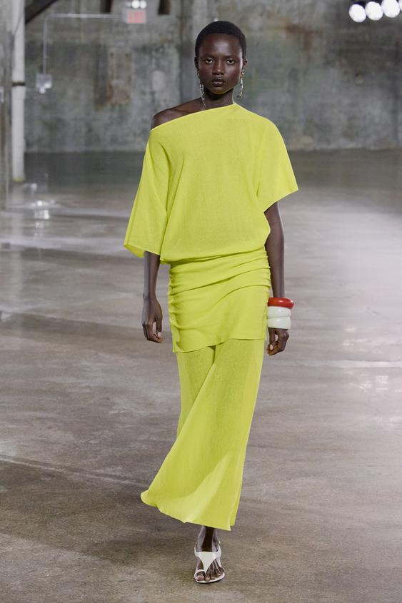 ROBE LONGUE EN MAILLE UNIE
