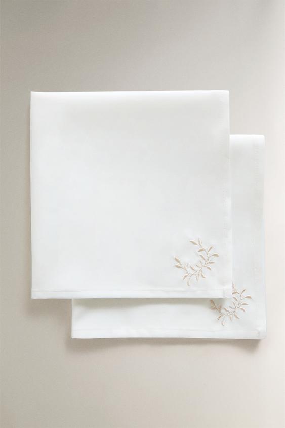 PACK OF PLANT EMBROIDERY NAPKINS (PACK OF 2) - خَام الخاص بـ Zara - صورة 0
