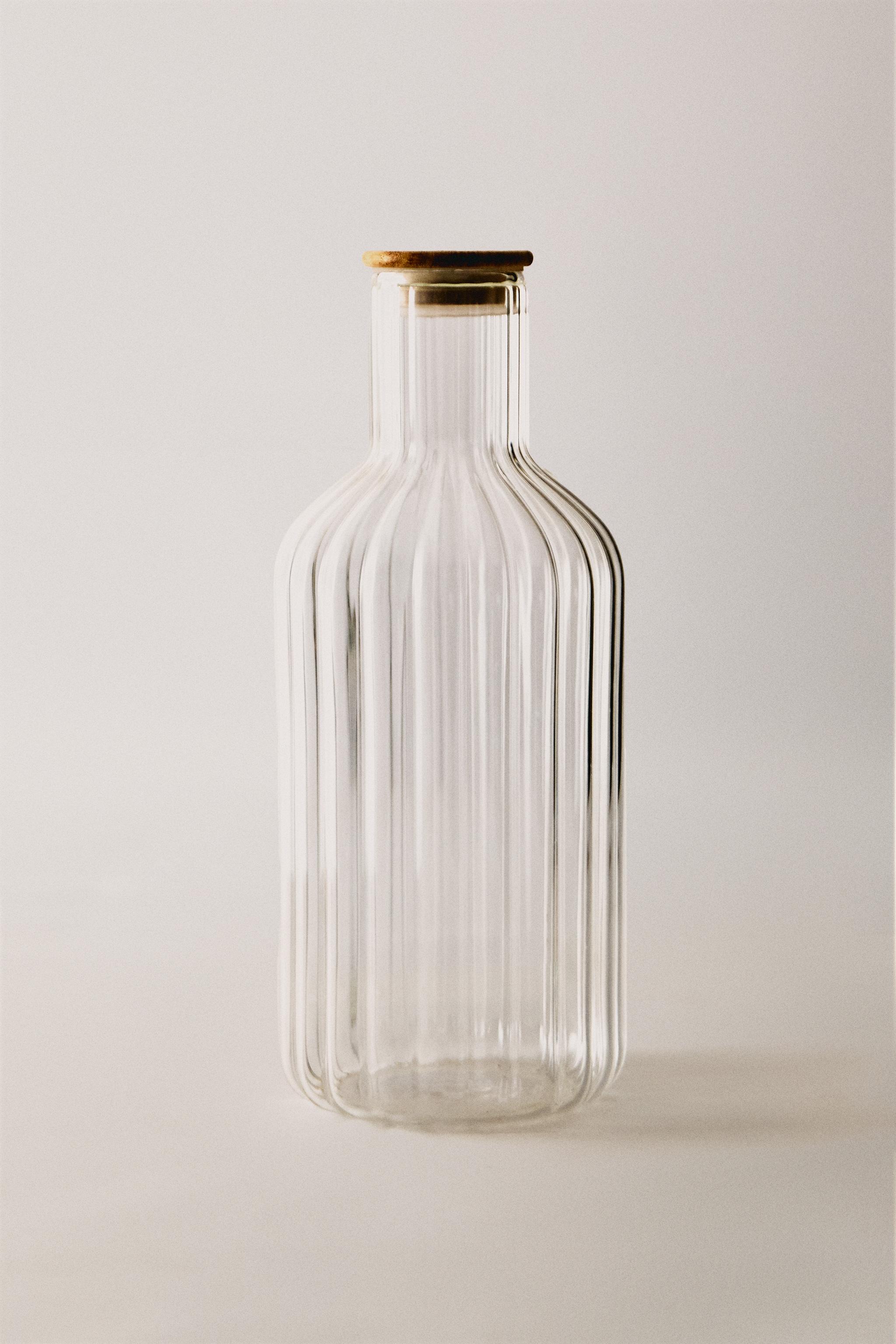 BOROSILICATE GLASS BOTTLE — Transparent