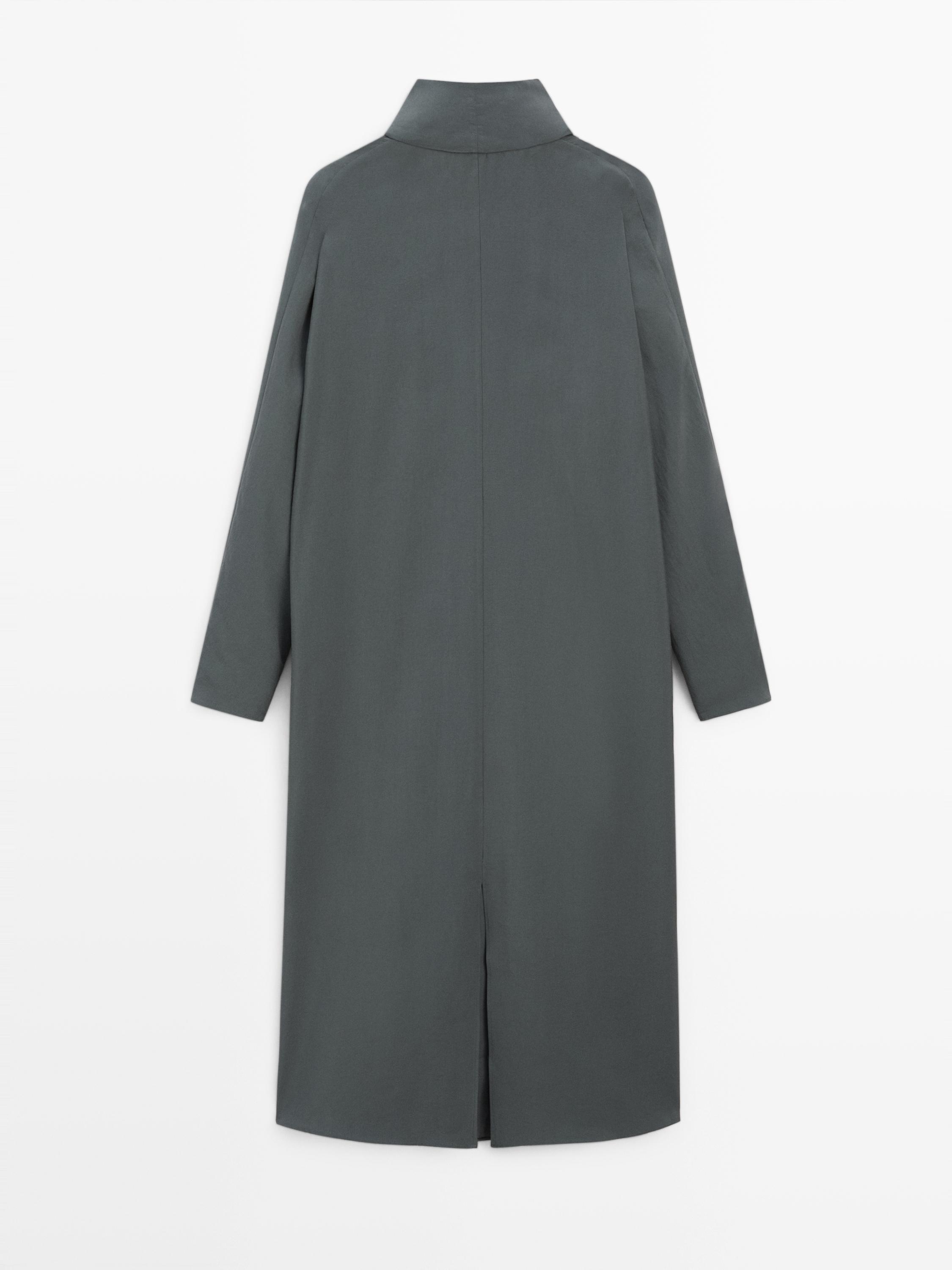 V-neckline midi dress with tie detail