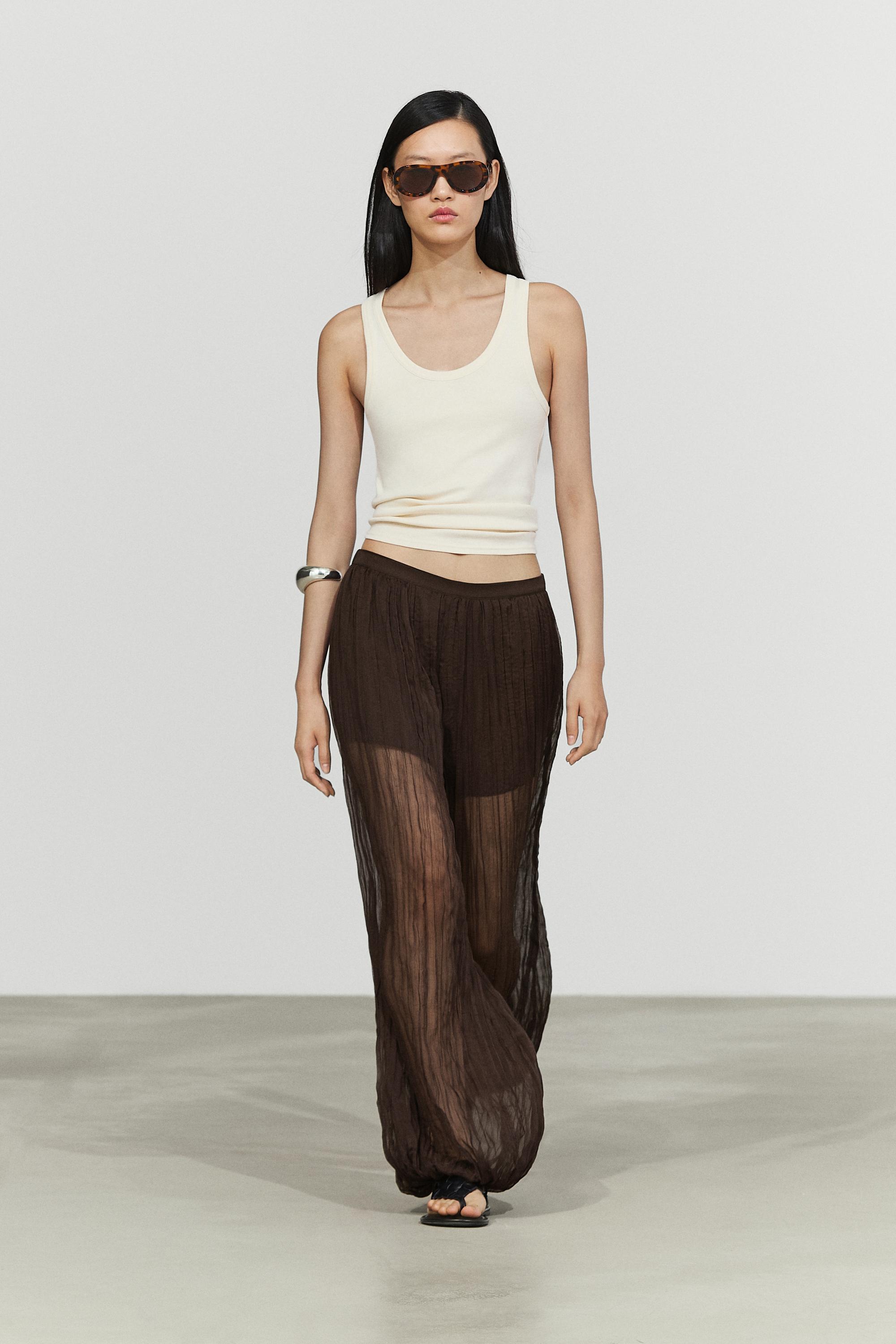 Total look flowing pants — Brown