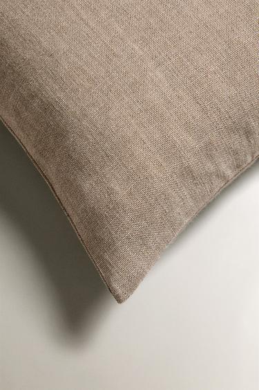 HOUSSE DE COUSSIN FLEURS - Beige clair de Zara - Image 1