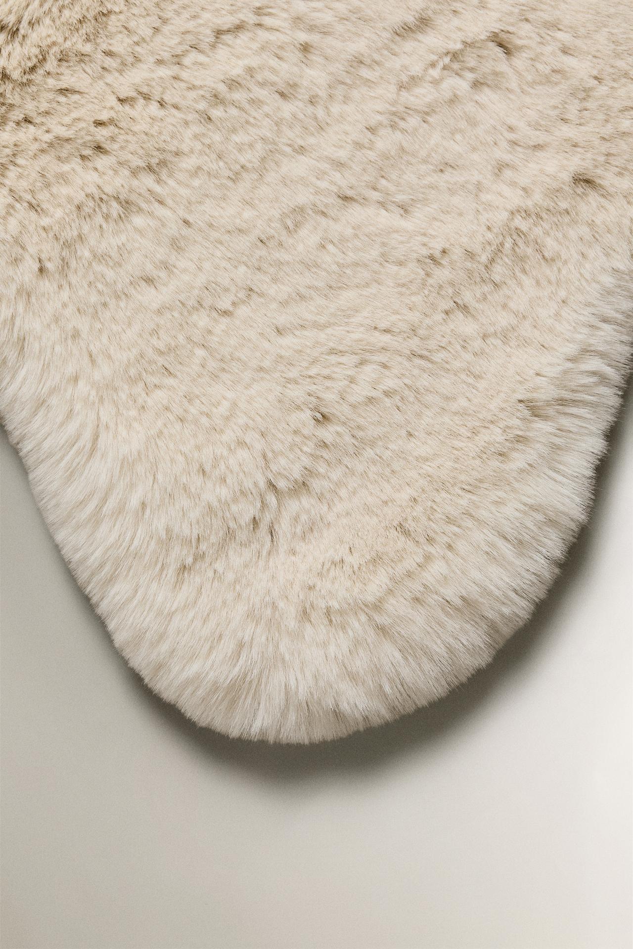 SMALL IRREGULAR FAUX FUR AREA RUG — Ecru