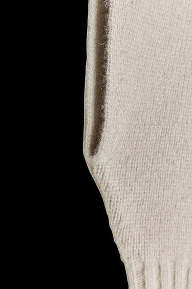 WOOL KNIT VEST - Beige by Zara