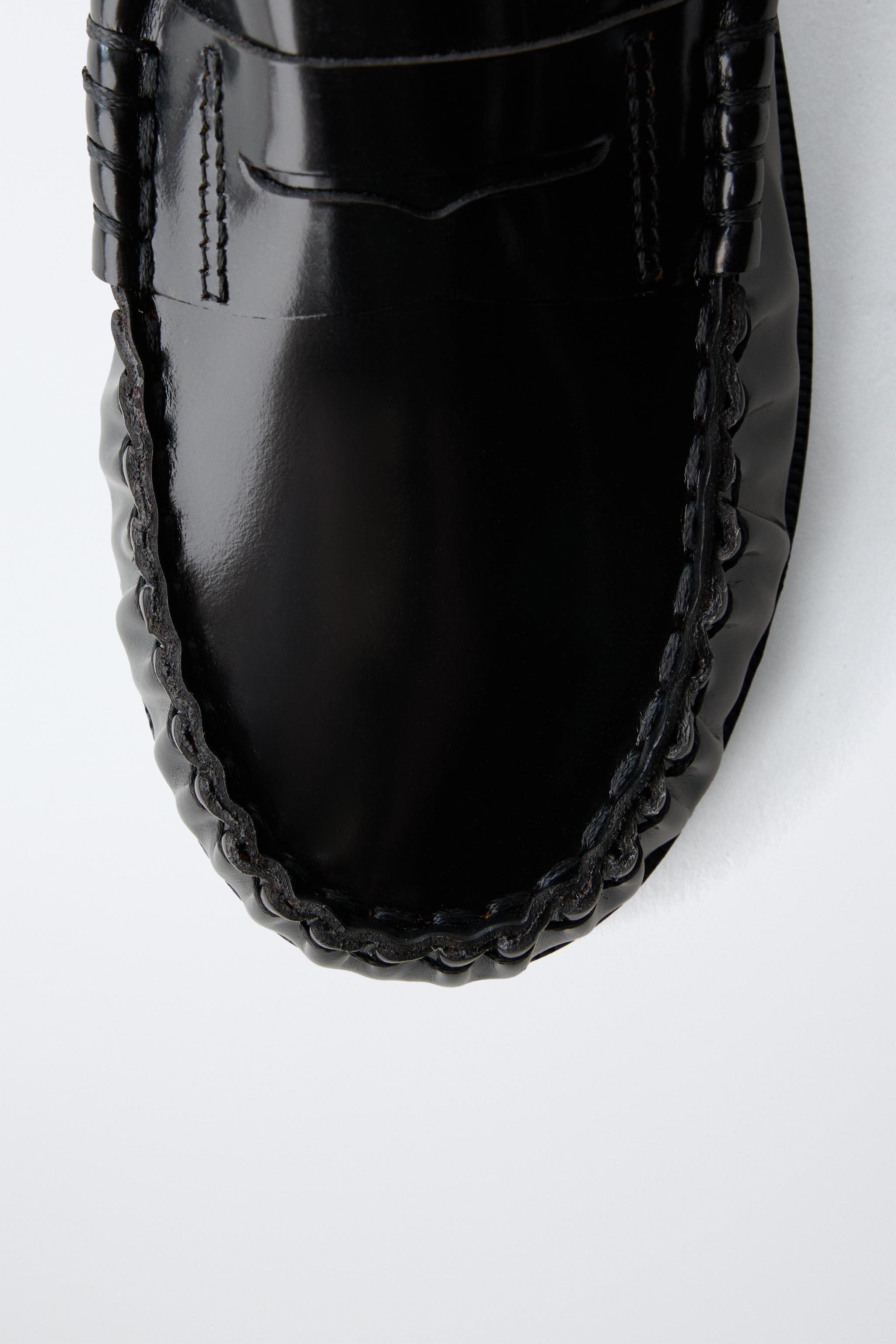 LEATHER LOAFERS
