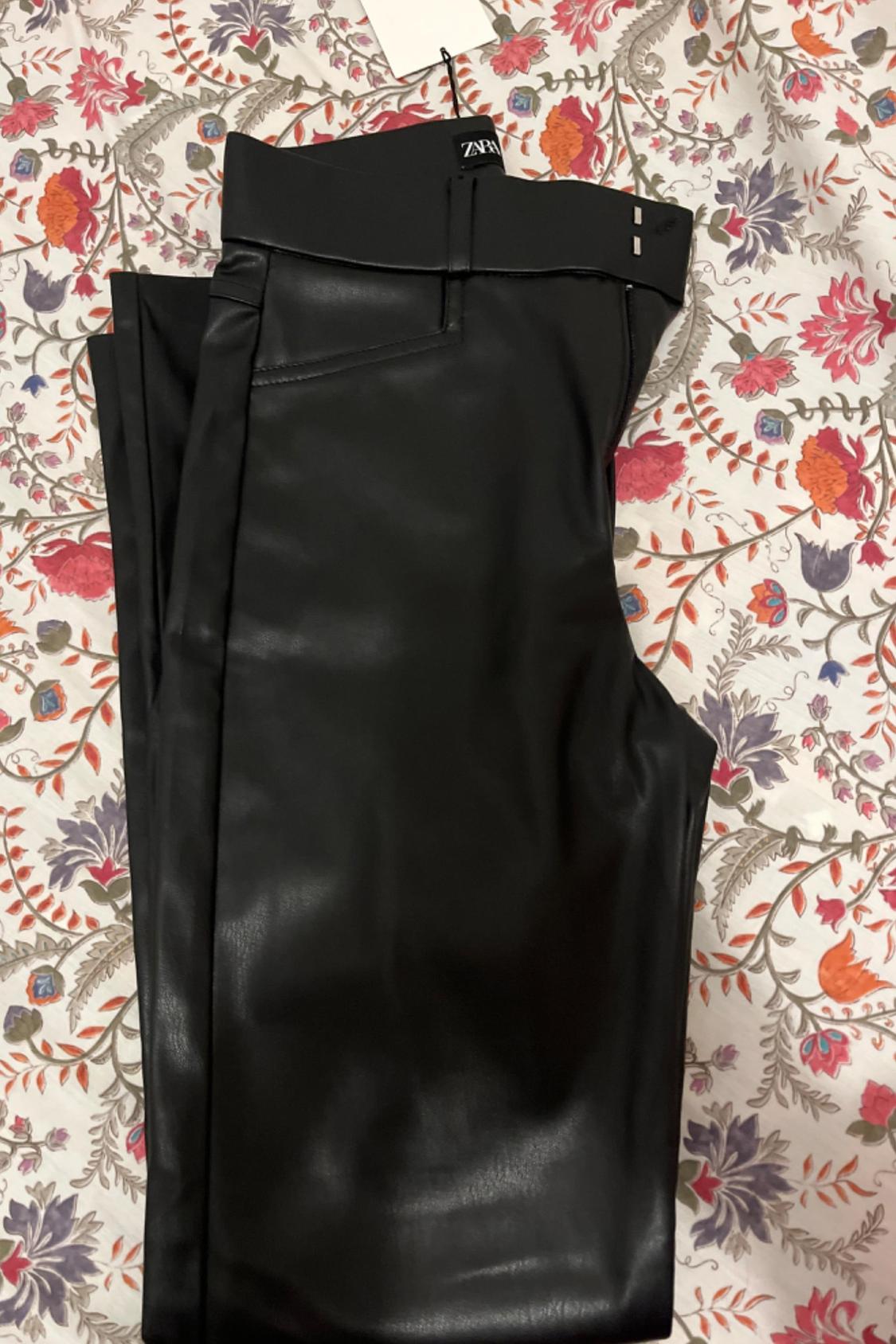 PANTALÓN DE CUERO - Image 2