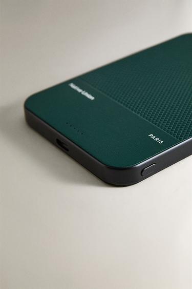 NATIVE UNION PORTABLE BATTERY - Green by Zara - Image 1