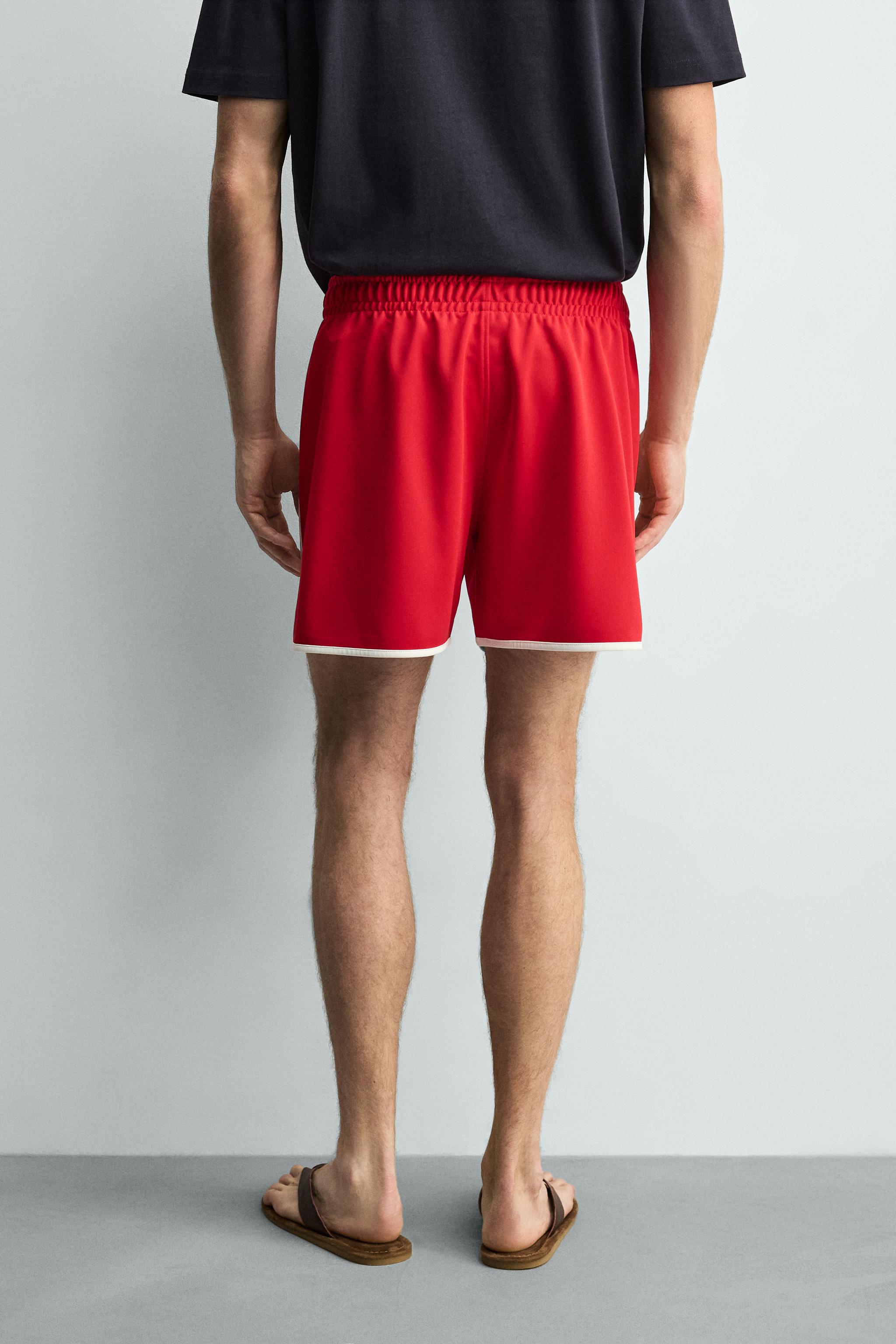 SHORTS WITH CONTRAST PIPING