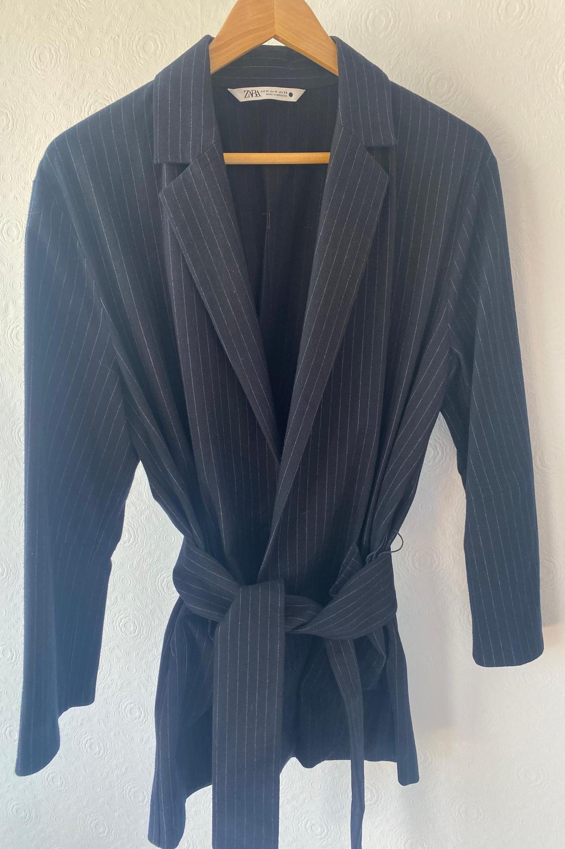 PINSTRIPED BLAZER