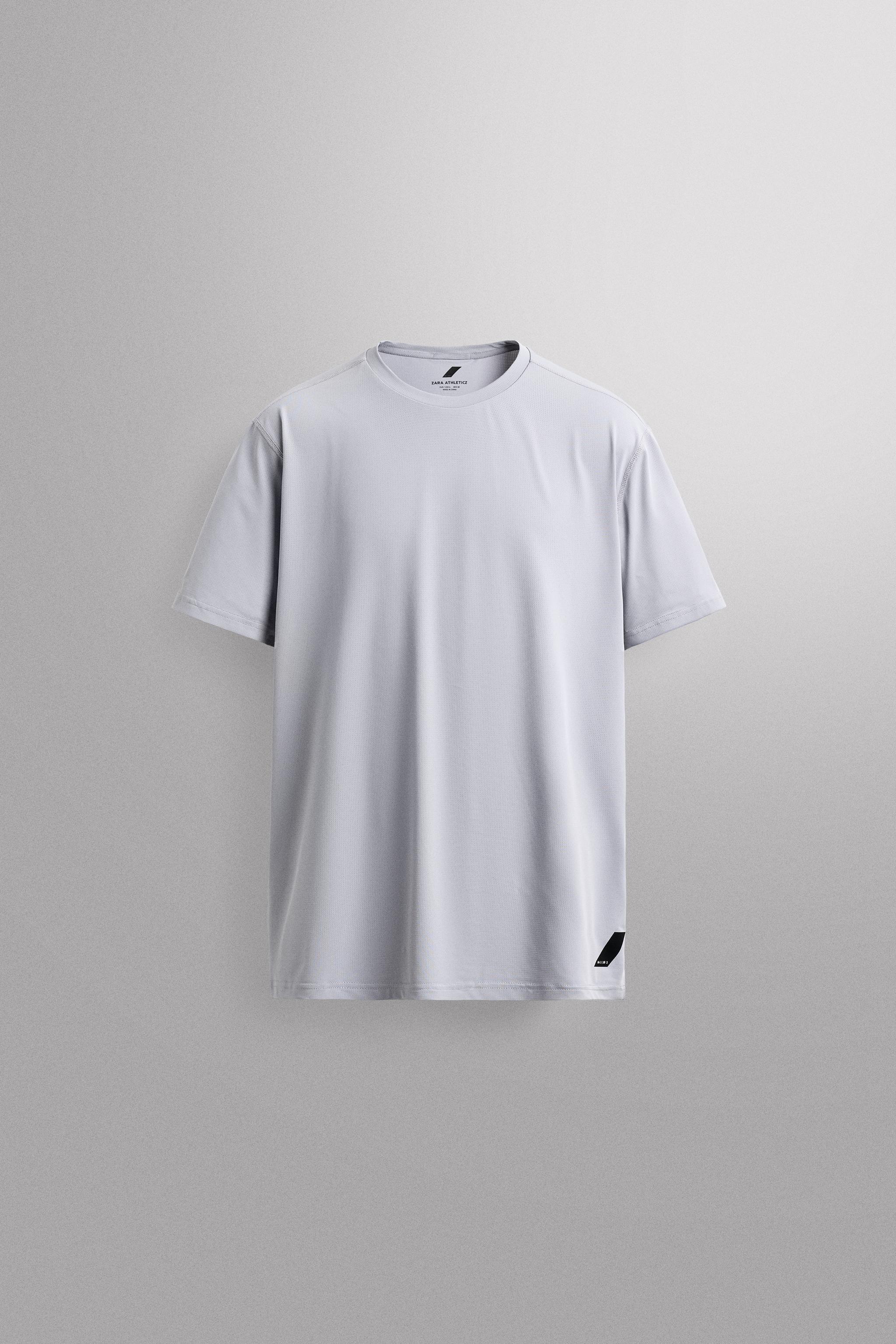 BASIC TECHNICAL T-SHIRT — Light blue