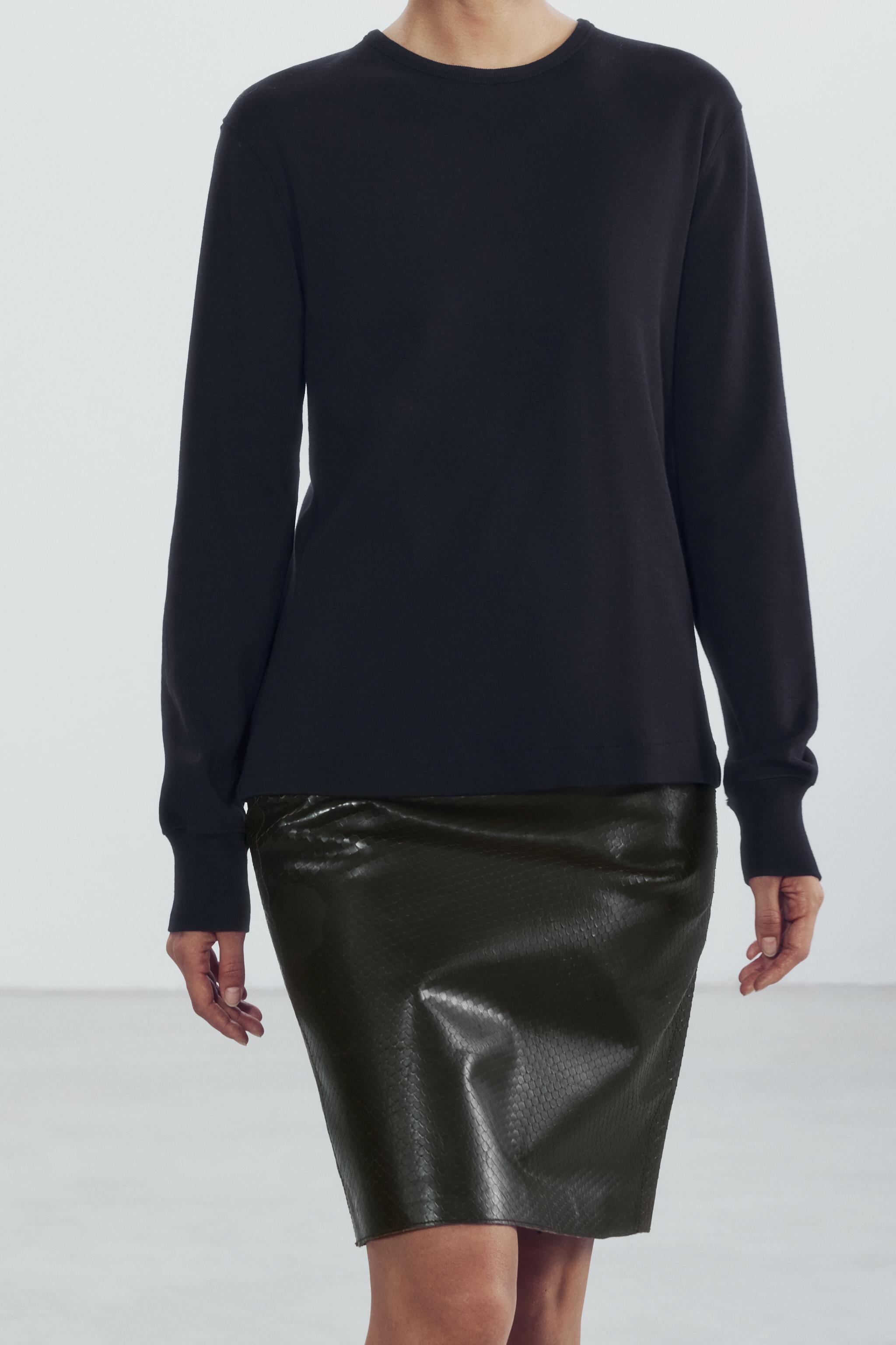 LONG SLEEVE T-SHIRT