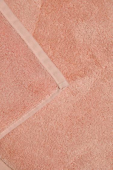 TAPIS DE BAIN BOUCLÉ DOUX - Saumon clair de Zara - Image 2