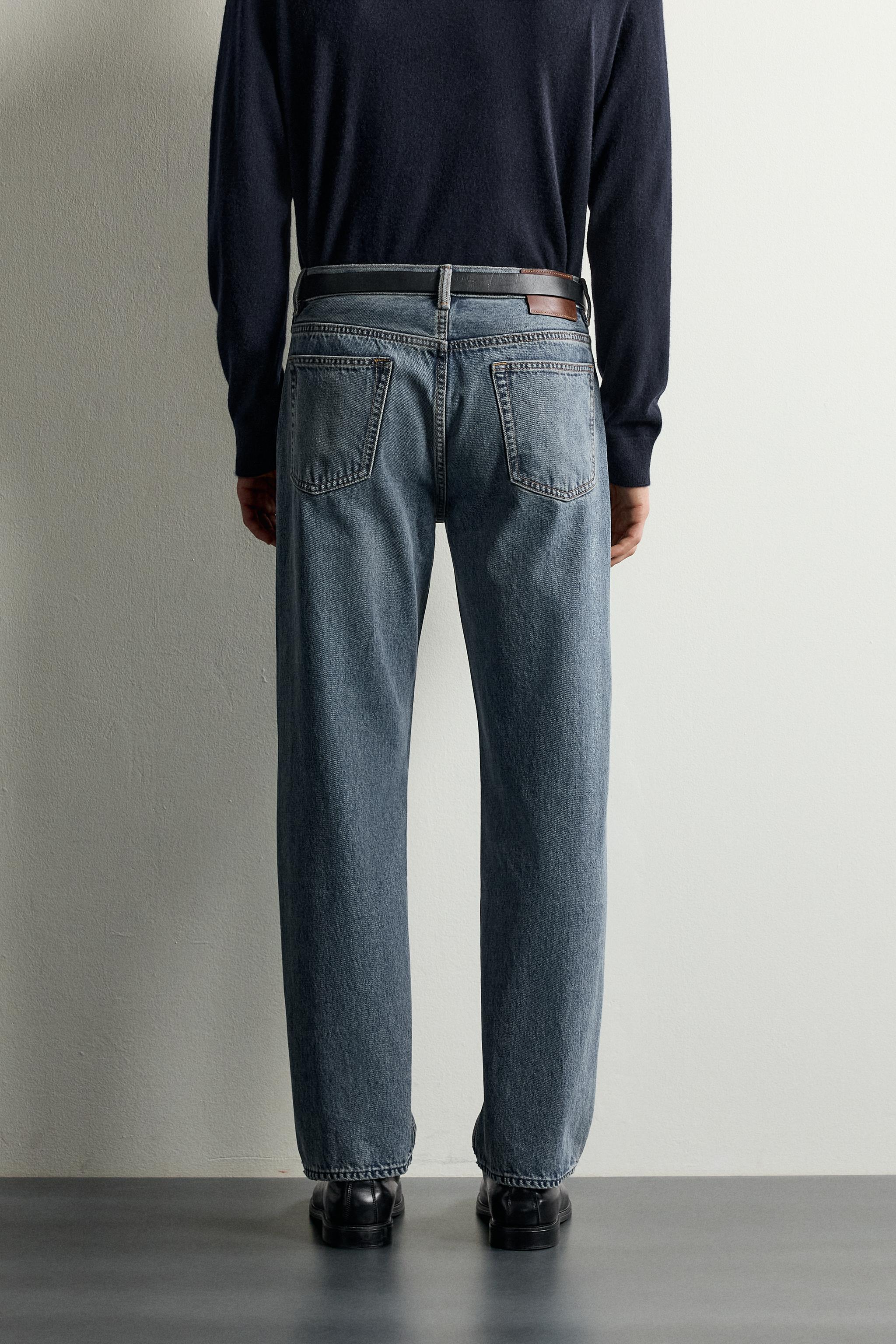 STRAIGHT-FIT JEANS