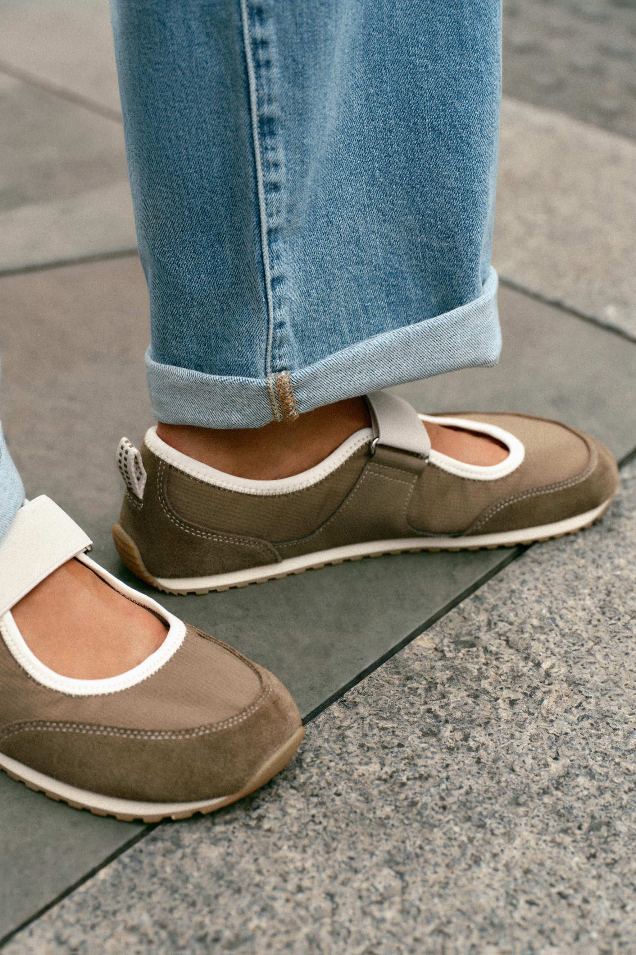 BALLERINES BAREFOOT