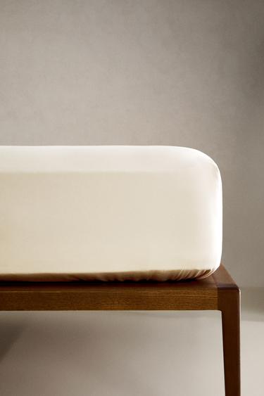 CUBRE COLCHÓN SATÍN | 30 CM ALTO (300 HILOS) - Crudo de Zara