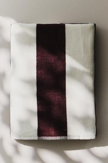 STRIPED BEACH TOWEL - Burgundy by Zara