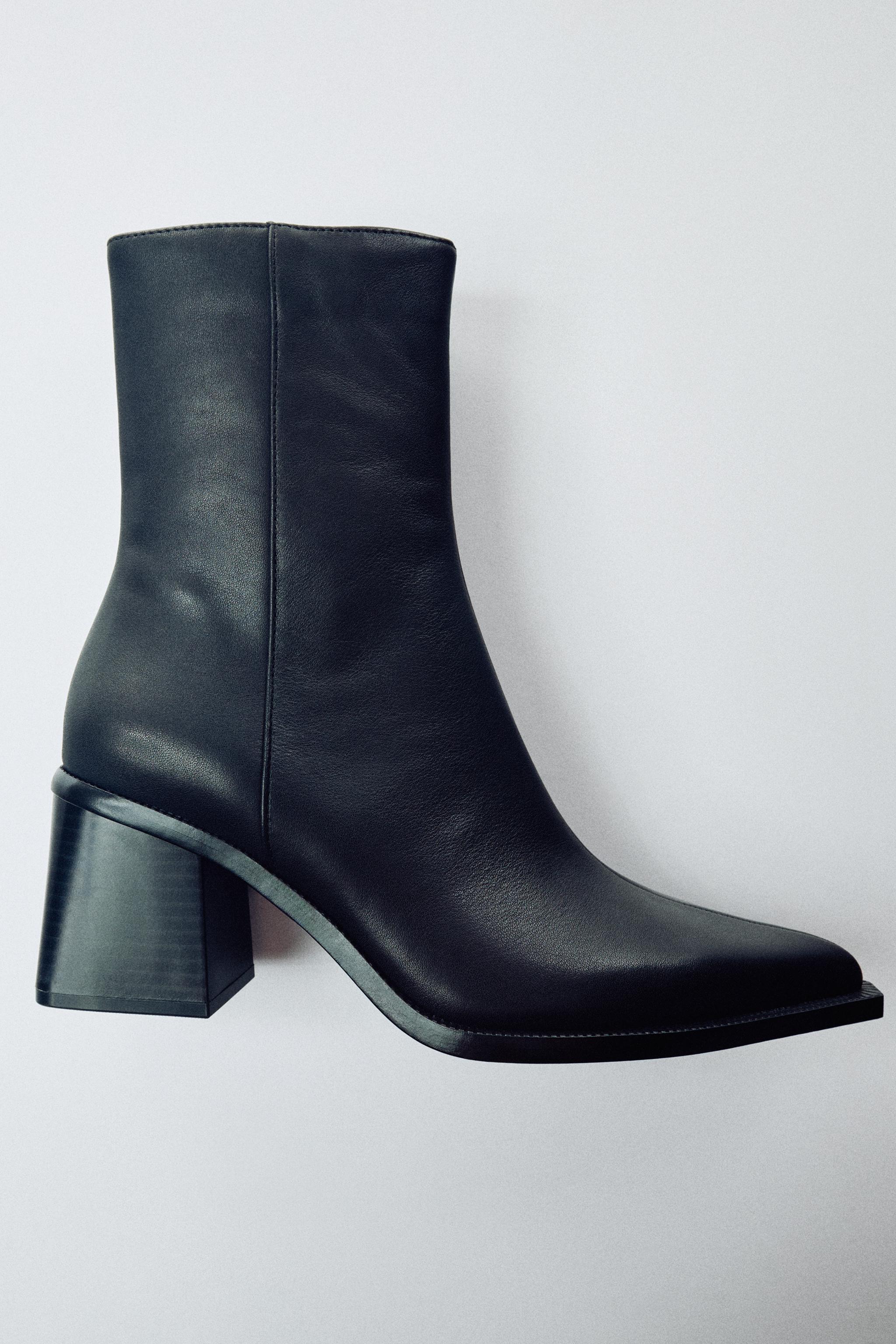 LEATHER HEELED ANKLE BOOT