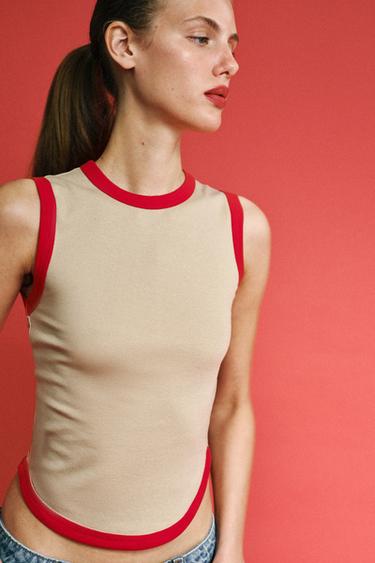 ФУТБОЛКА С КОНТРАСТНЫМИ ПОЛОСАМИ — БЕЖЕВЫЙ от Zara