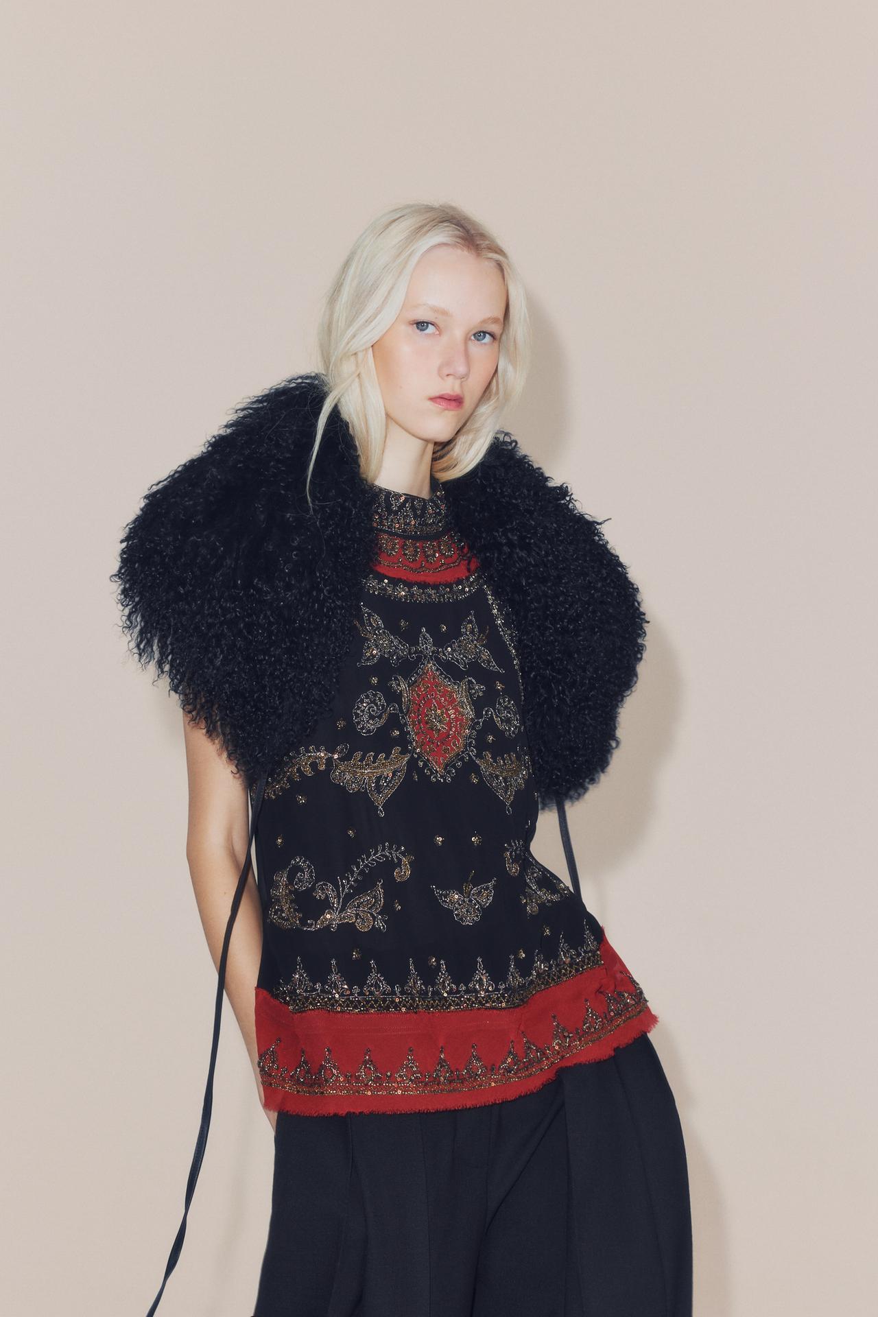 ZW COLLECTION EMBROIDERED BEADED COMBINED TOP — Black