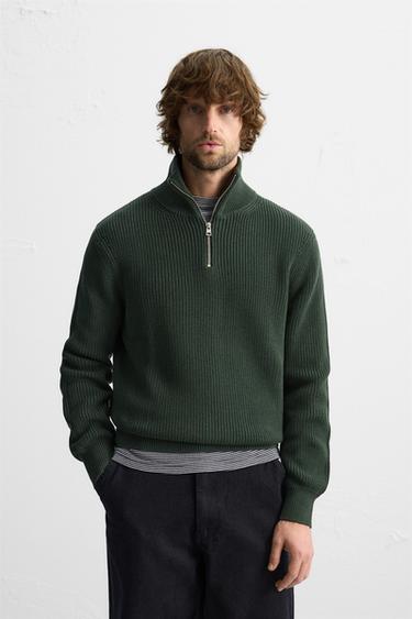 PULL BASIQUE À COL ZIP - Vert de Zara