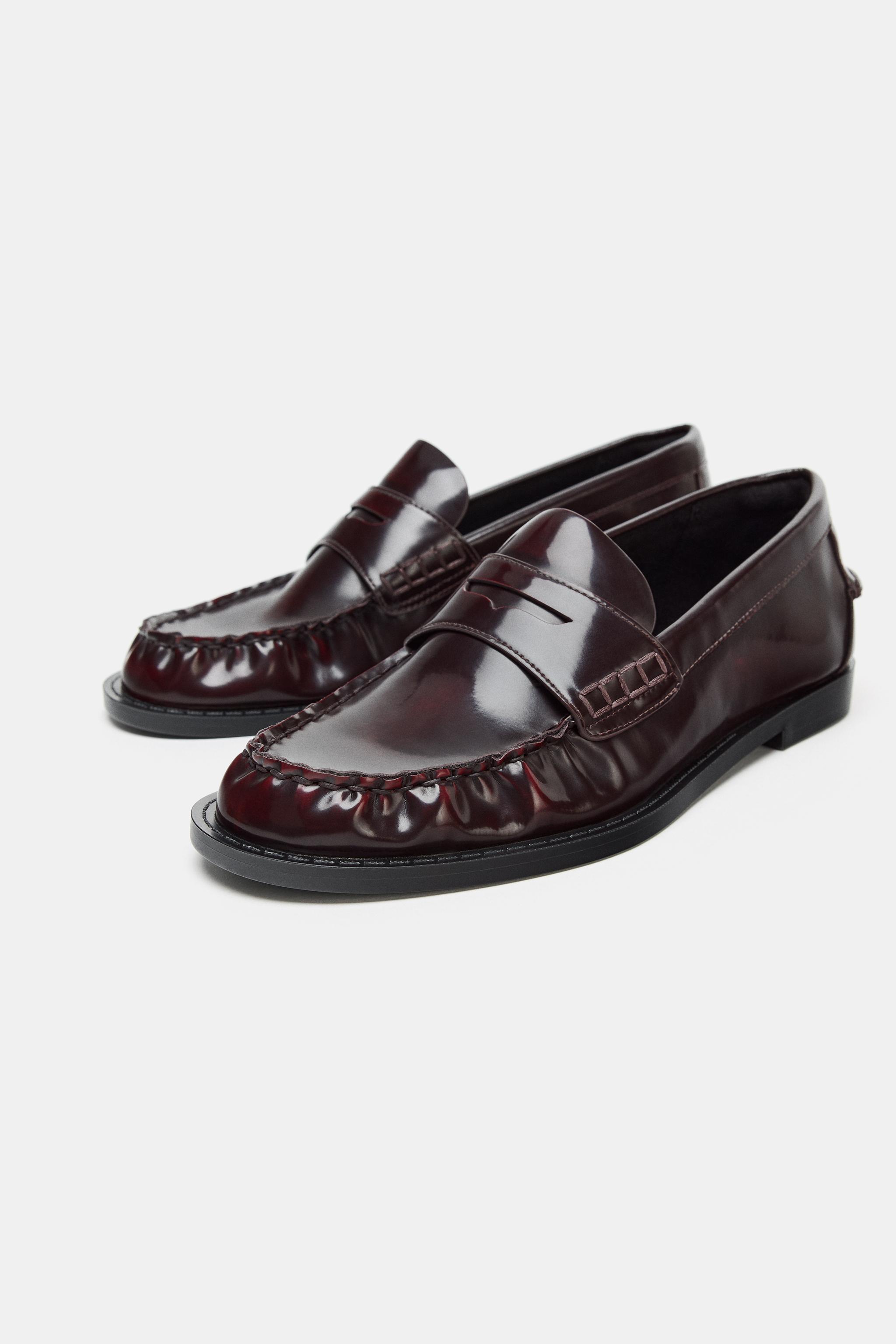 PATENT EFFECT LOAFERS