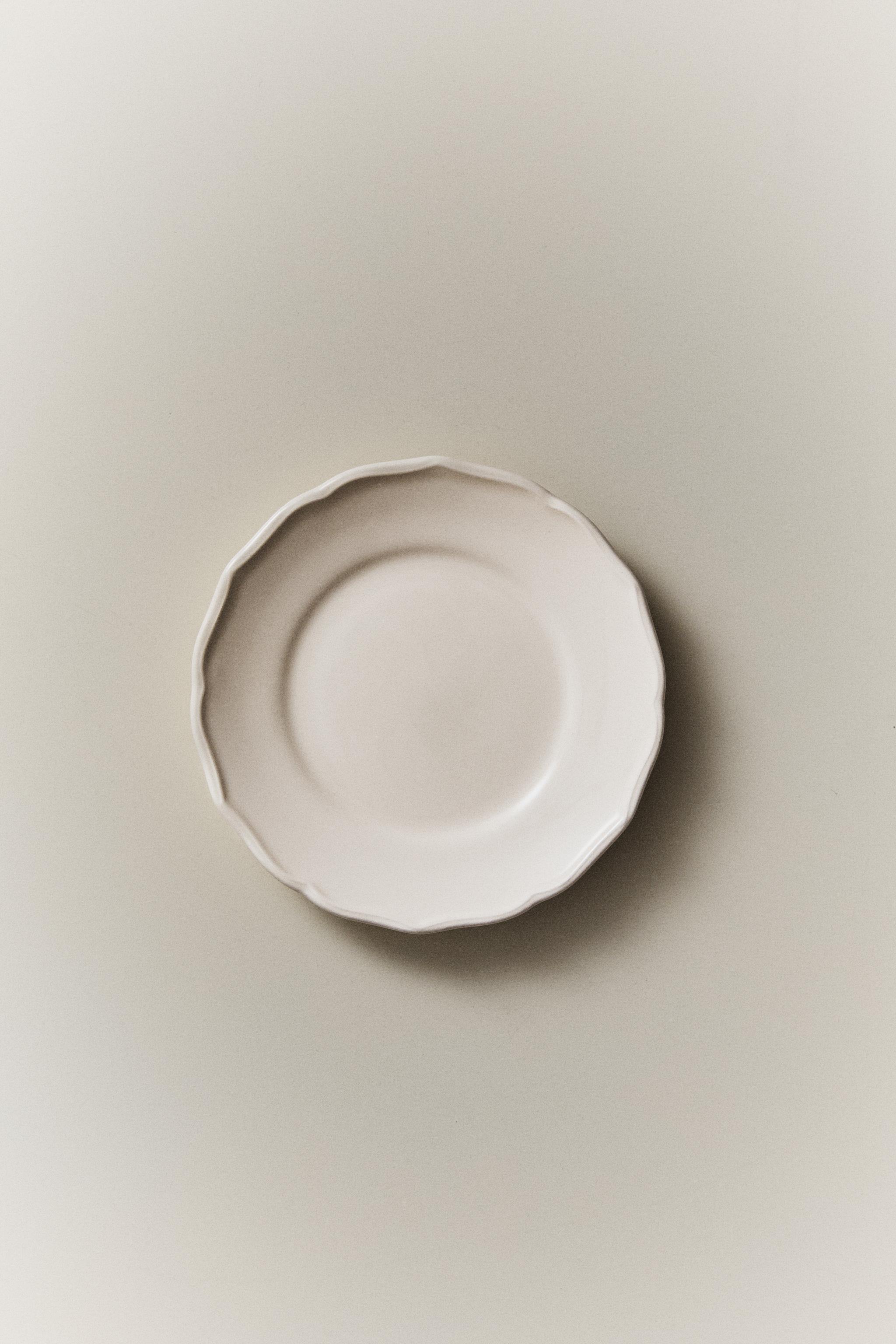 EARTHENWARE SIDE DISH WITH RAISED-DESIGN EDGE