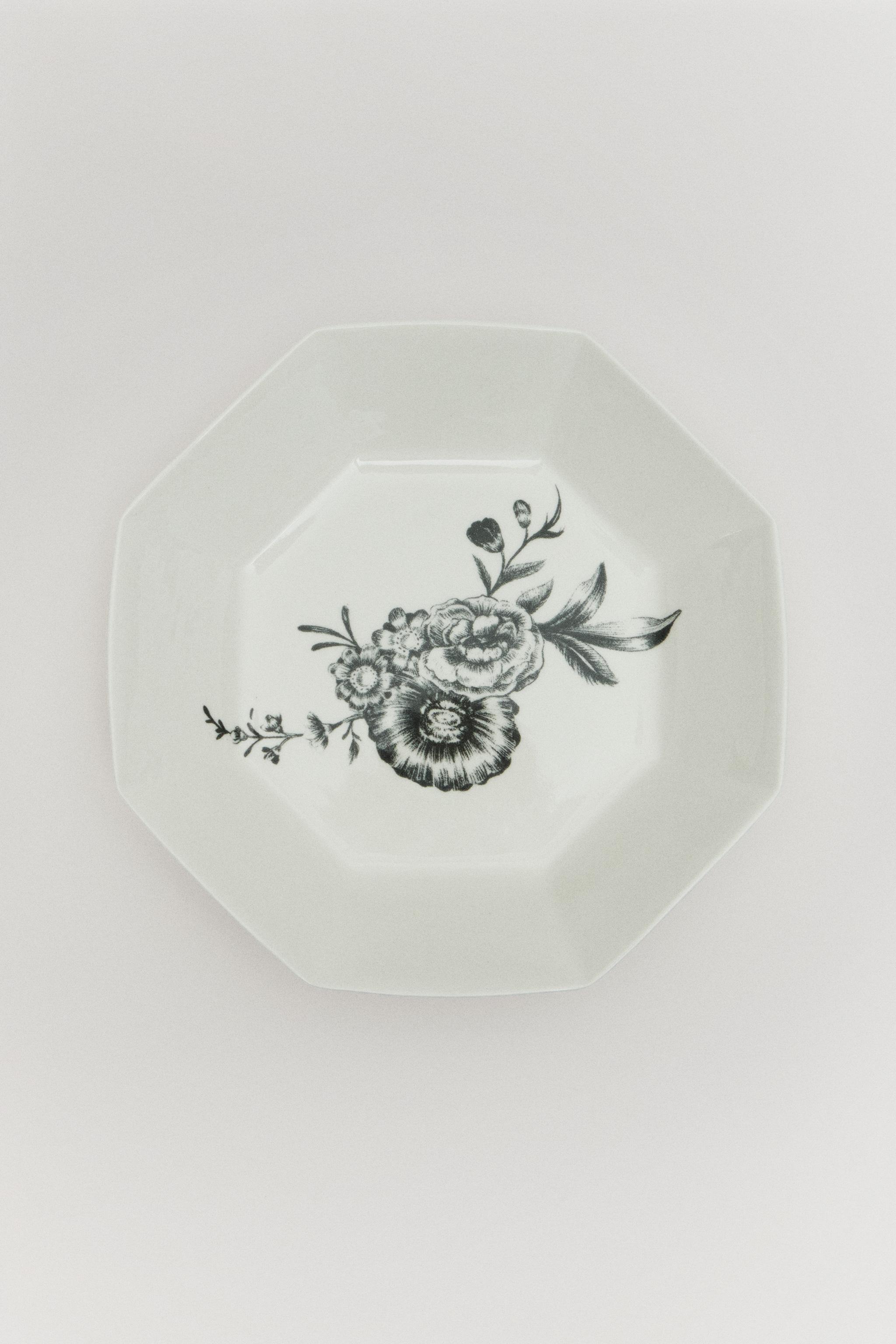 THE SKY OCTAGONAL DEEP PLATE