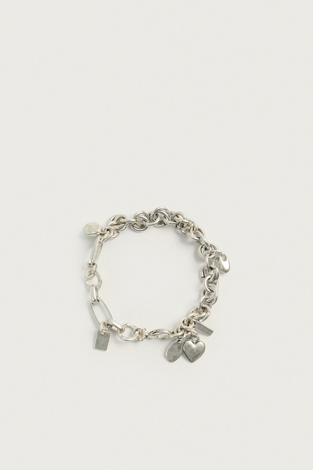 METAL CHARM BRACELET