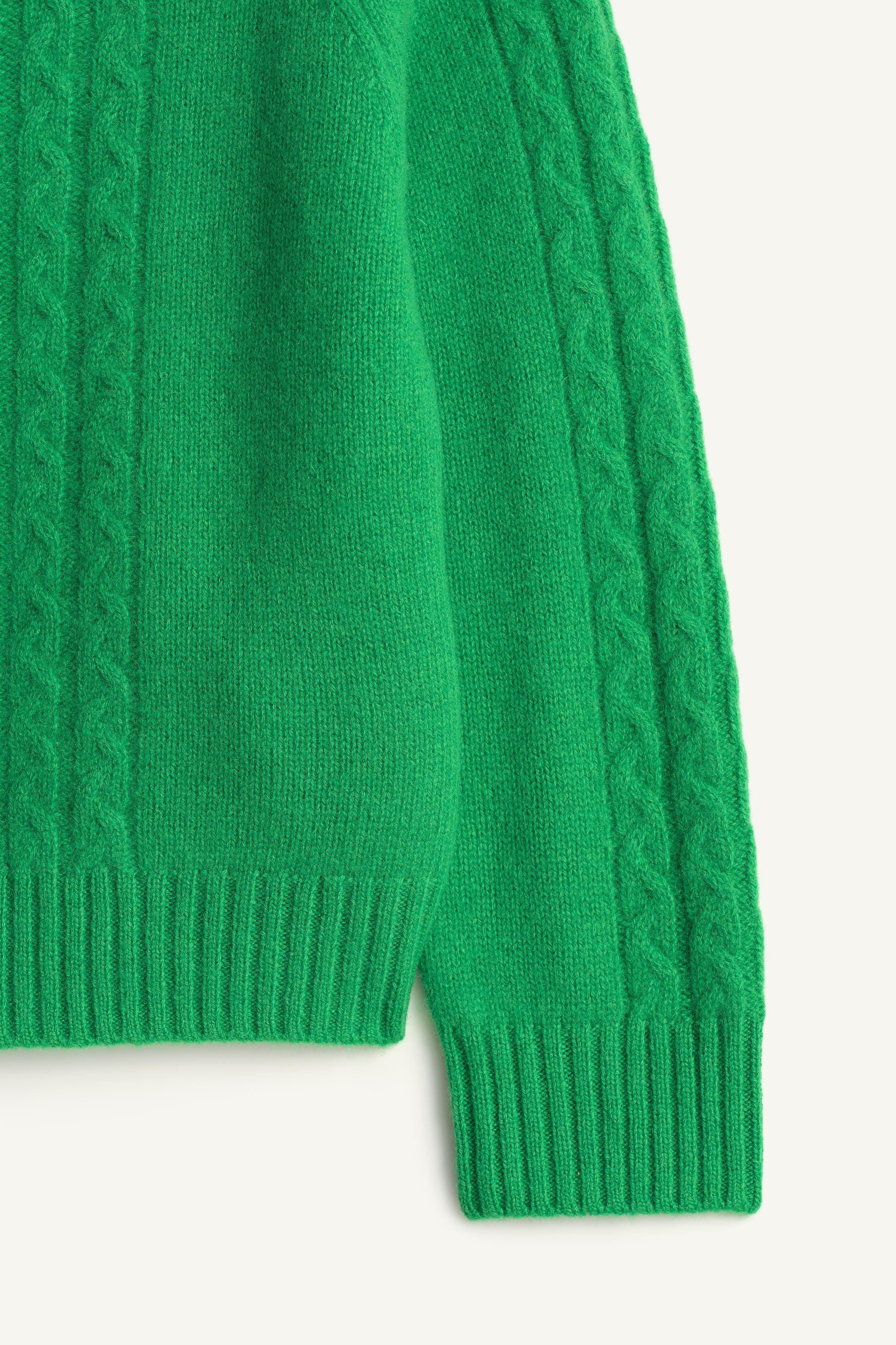 LIMITED EDITION 100% WOOL CROCHET COLLAR SWEATER