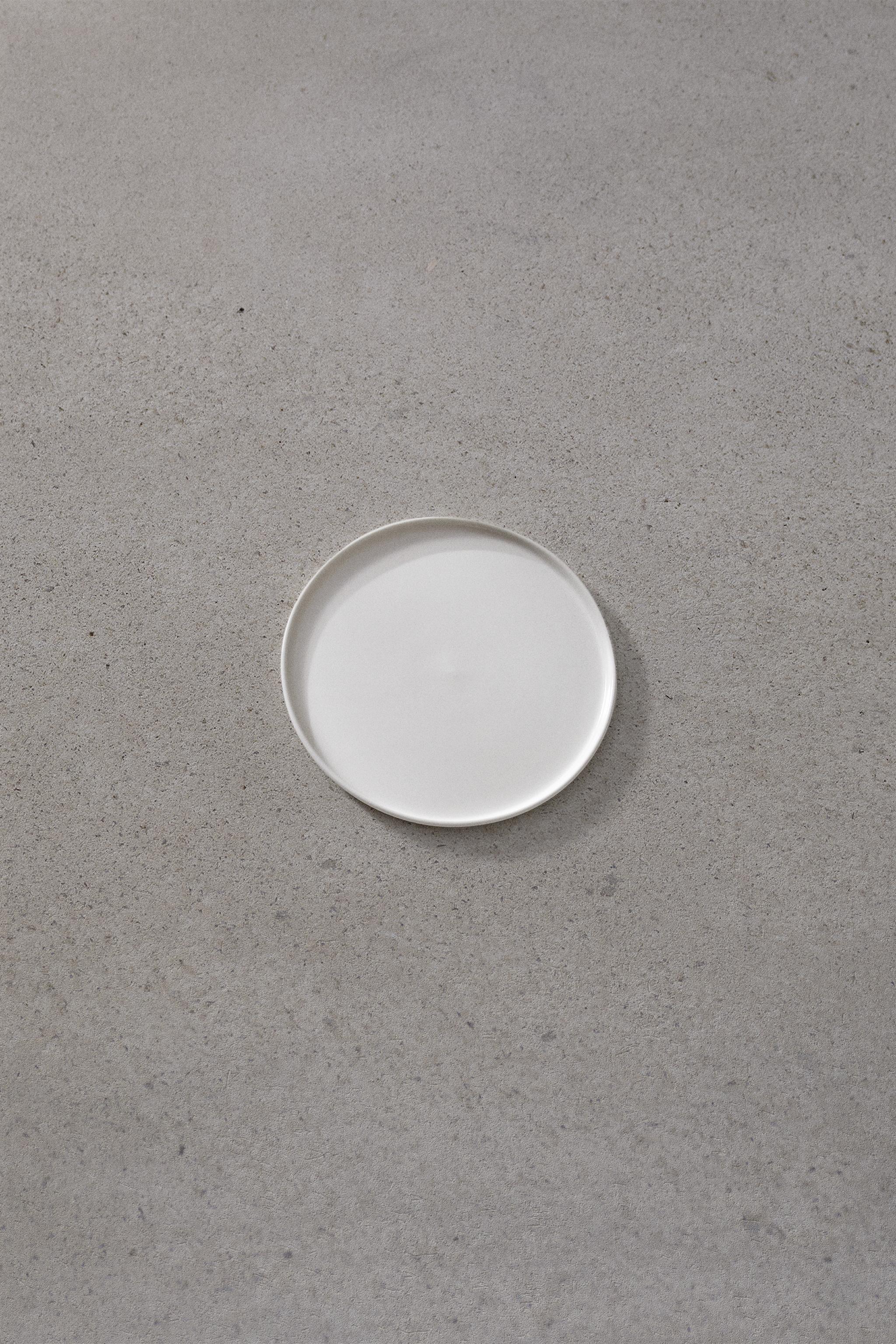 SET OF 2 - PLATE S — ecru-white