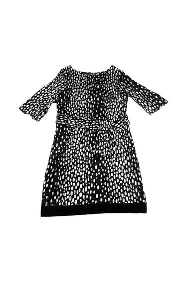 VESTIDO DE LUNARES