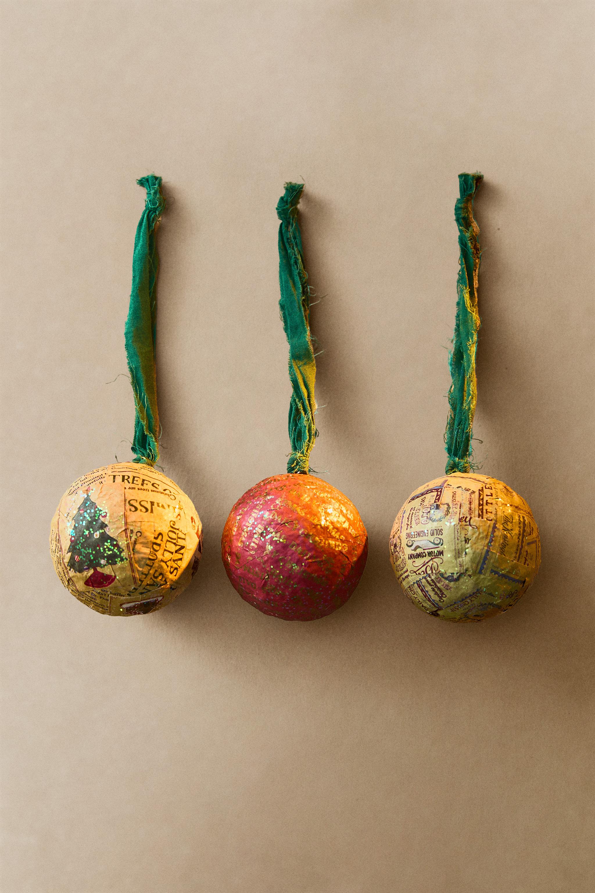 LOT DE 4 ORNEMENTS POUR SAPIN DE NOËL EN PAPIER
