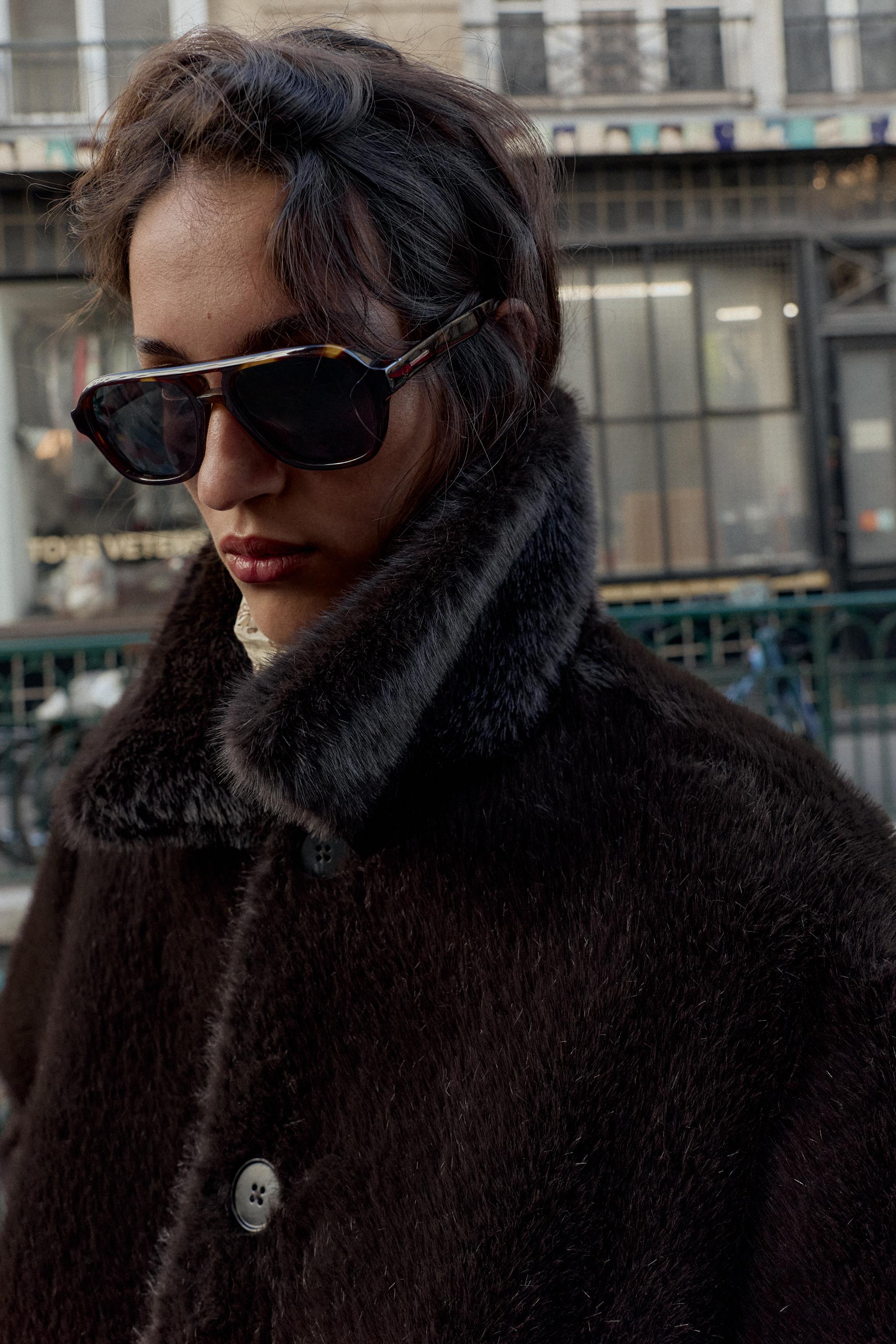 VESTE RÉVERSIBLE DOUBLE FACE EFFET MATIÈRE SYNTHÉTIQUE