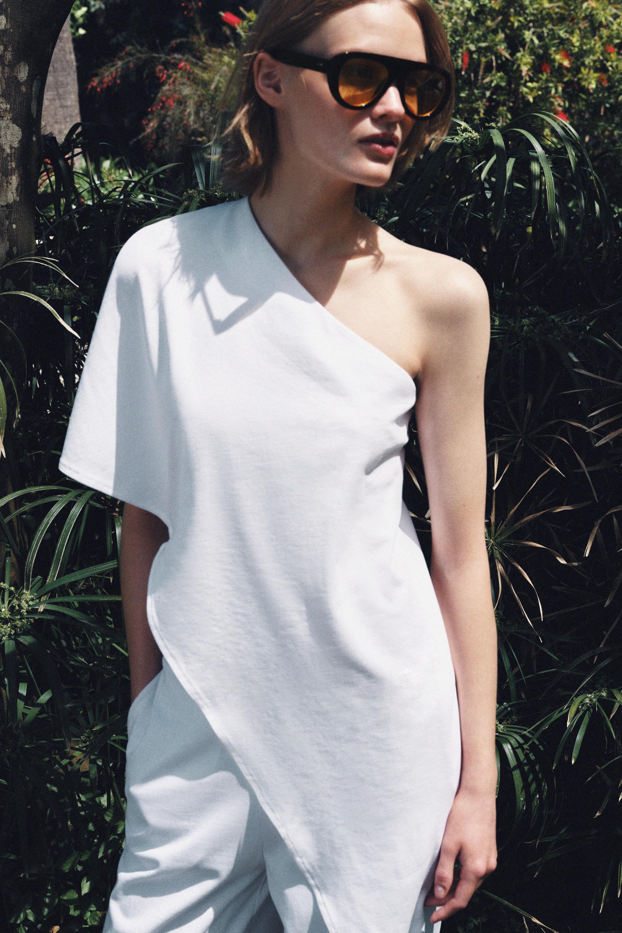 ASYMMETRIC LONG TOP