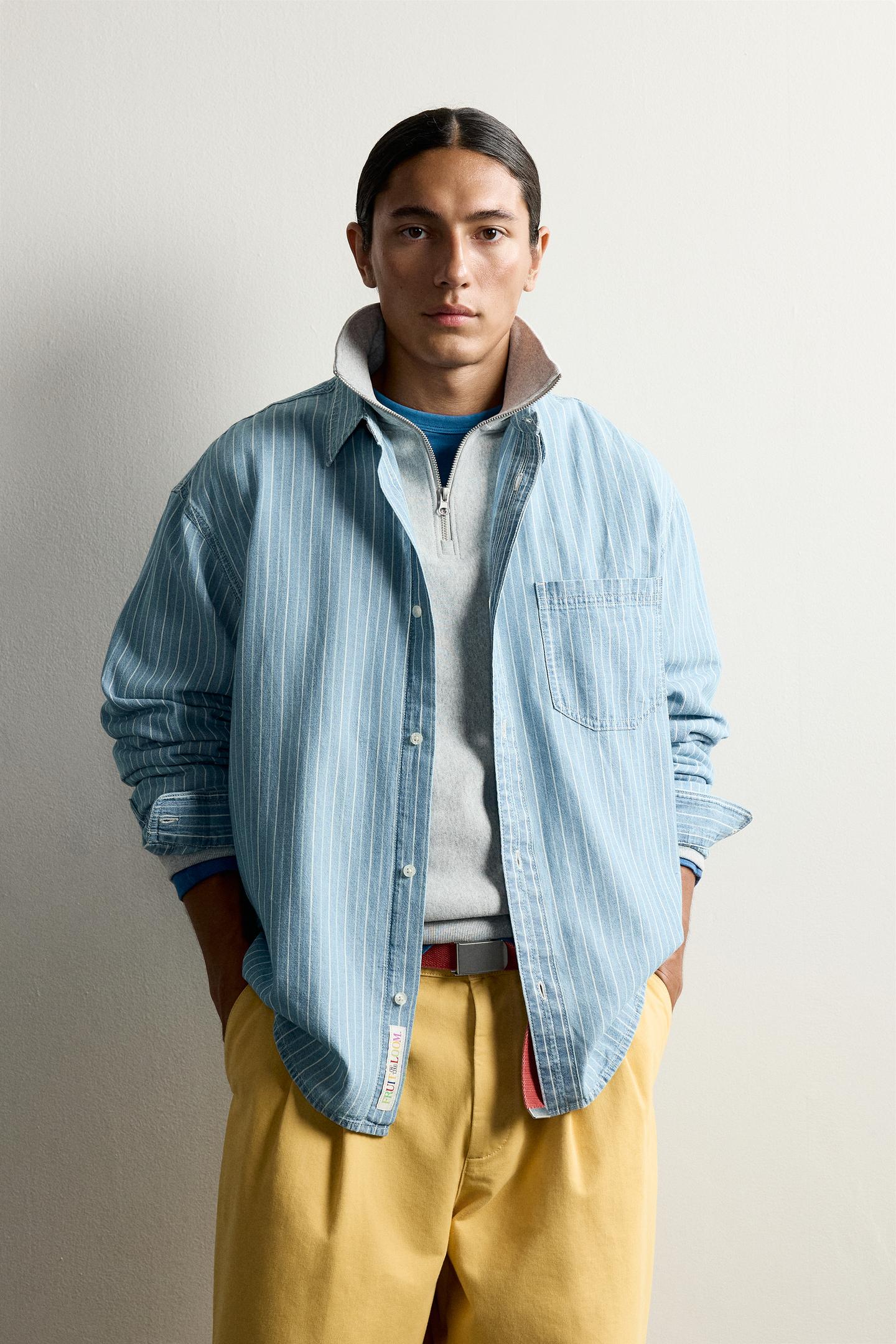 Мужская рубашка Zara Fruit OF the Loom™ Striped Denim Shirt, цвет: Светлый синий — фото 2